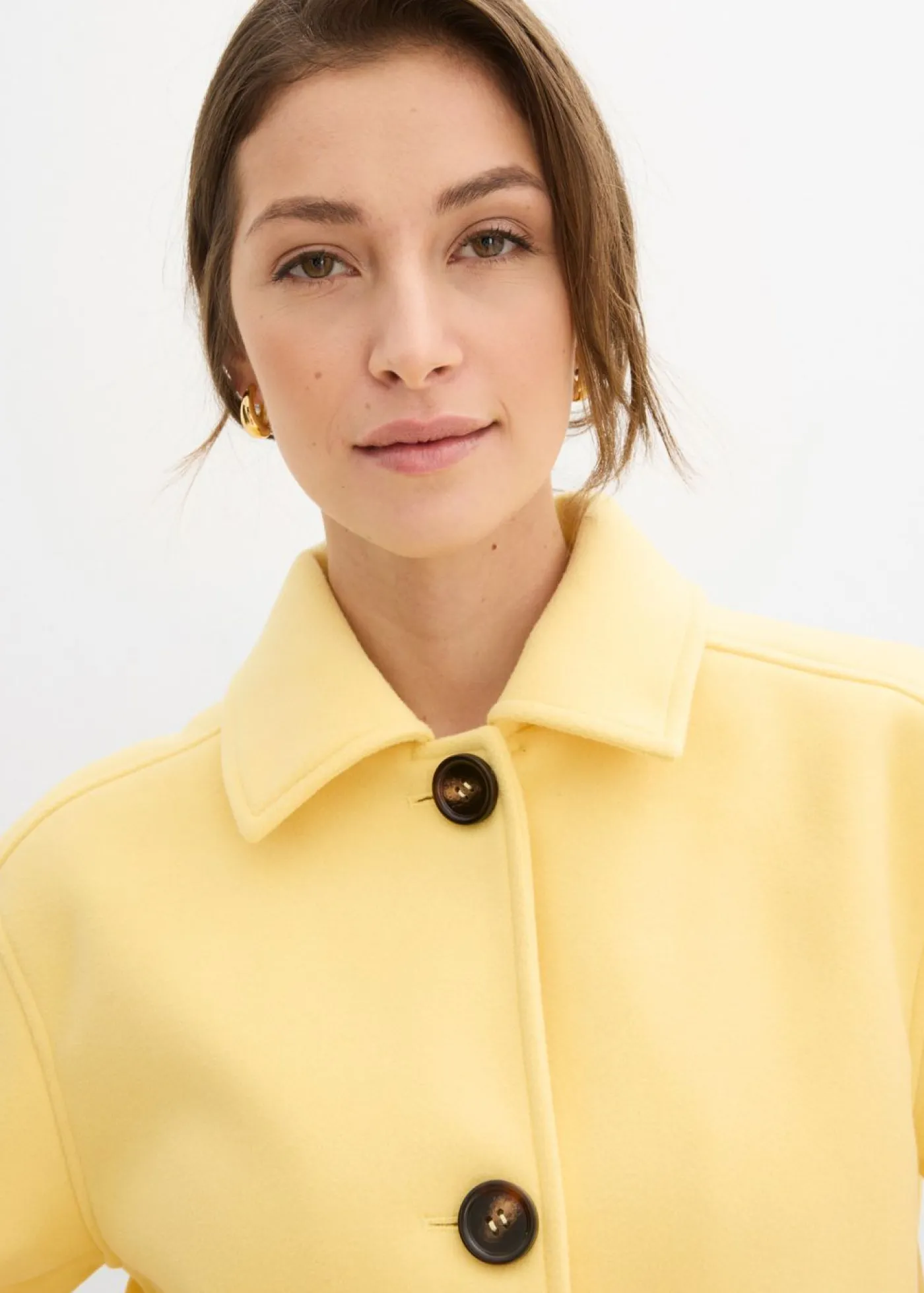 bonprix bonprix Abrigo corto con aspecto de lana Amarillo claro Sale