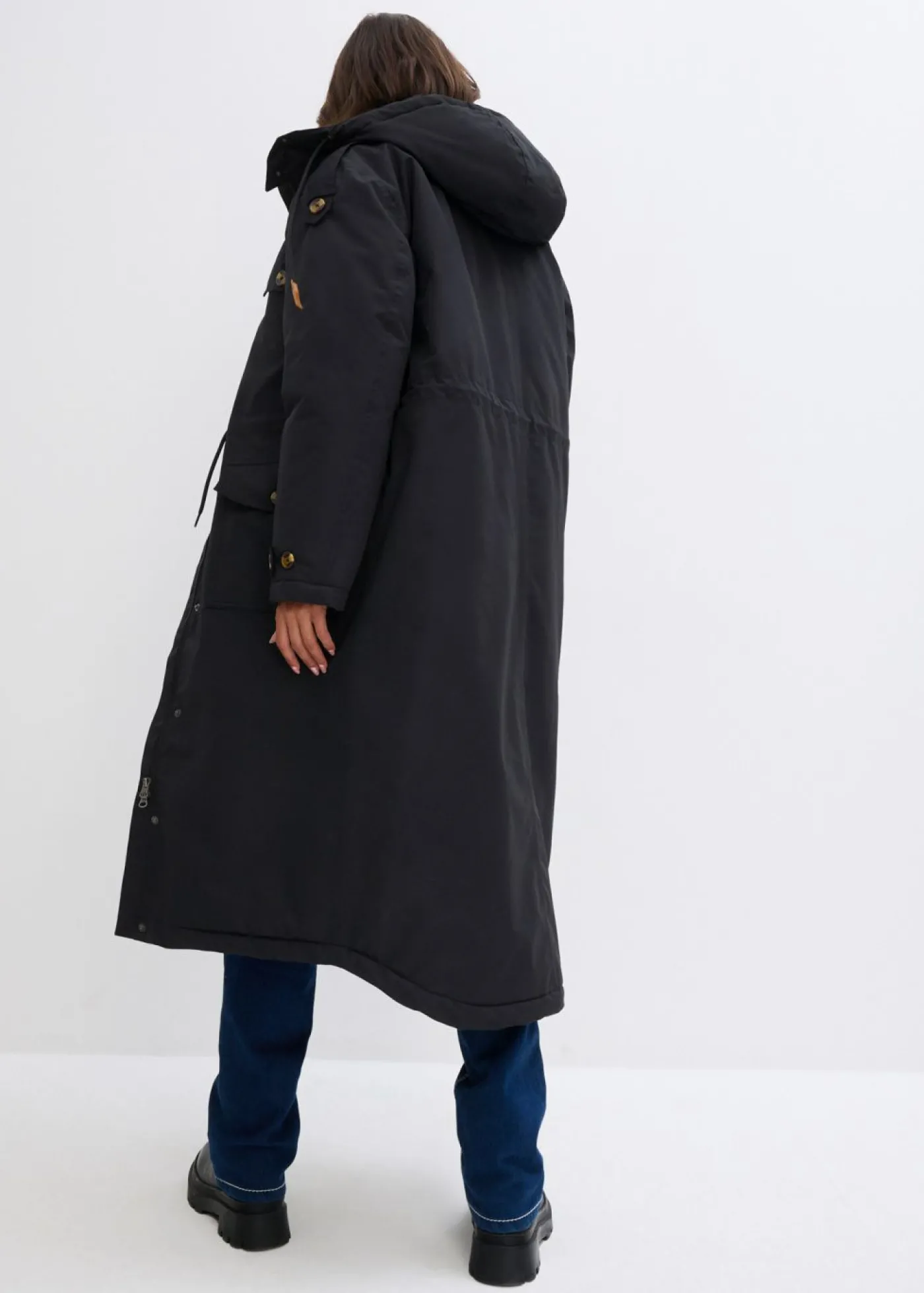 bonprix bonprix Abrigo de invierno, aspecto 2 en 1 Negro Sale