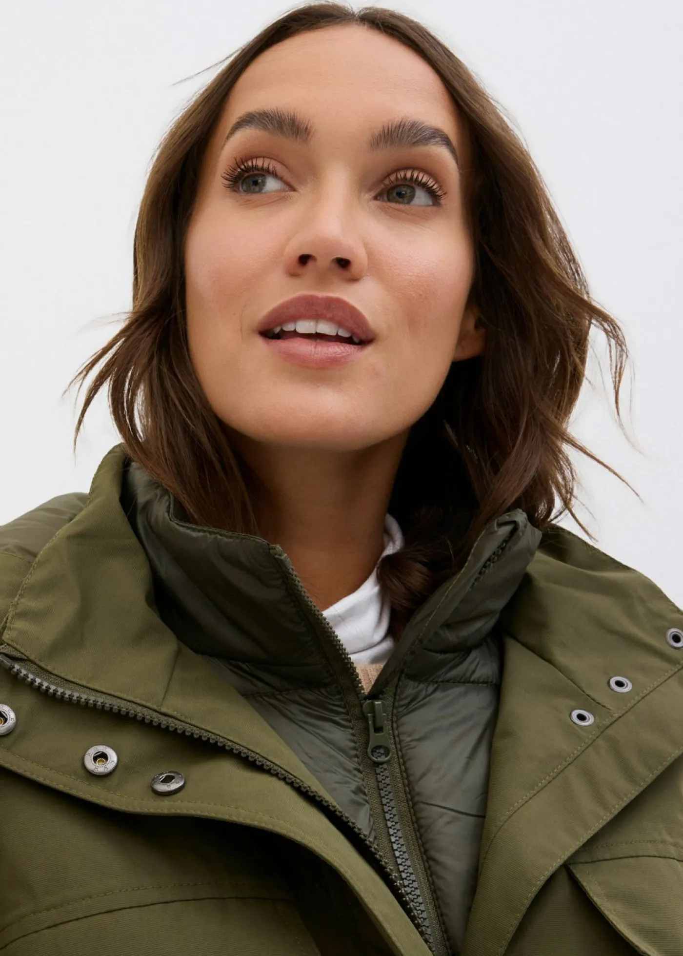 bonprix bonprix Abrigo de invierno, aspecto 2 en 1 Verde oliva oscuro Outlet