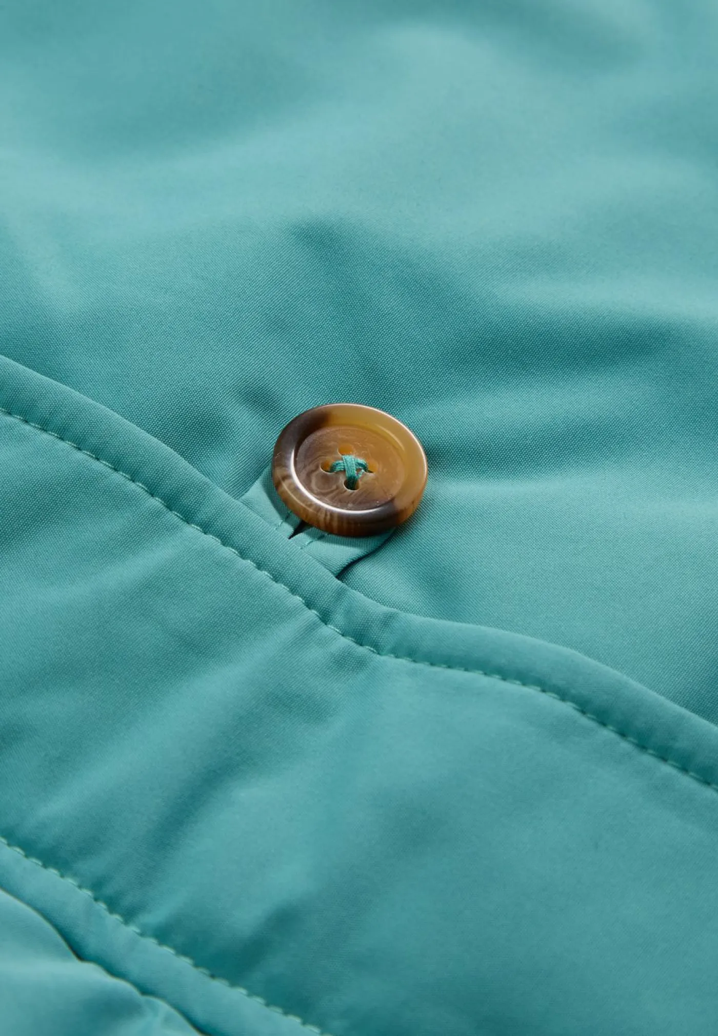 bonprix bonprix Abrigo de invierno con forro de peluche en la capucha Verde azulado New