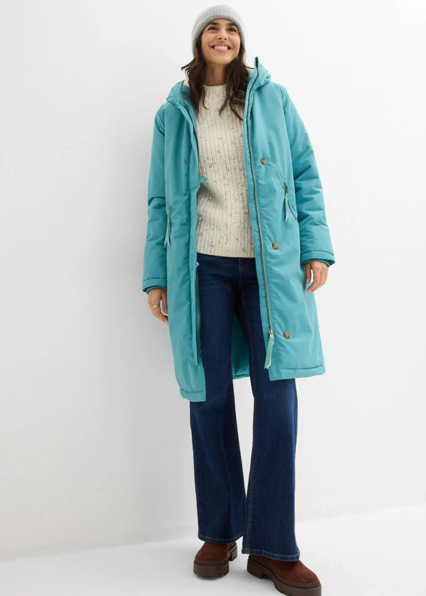bonprix bonprix Abrigo de invierno con forro de peluche en la capucha Verde azulado New