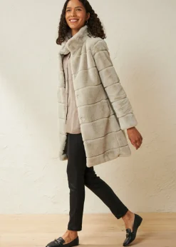 bonprix bonprix Abrigo de pelo sintético Gris Hot