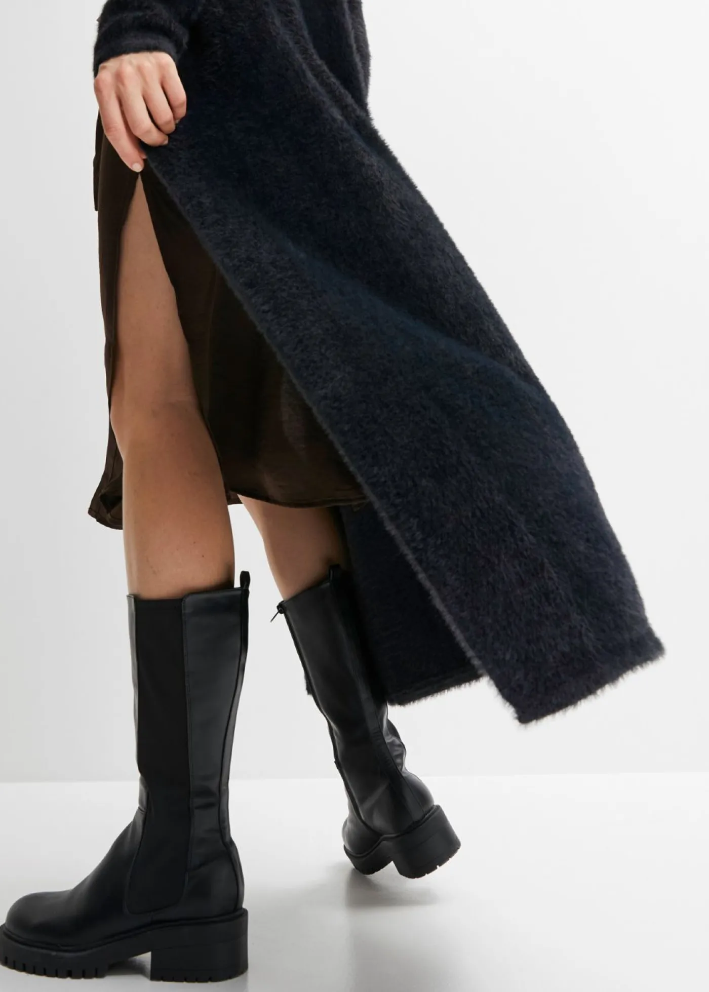 bonprix bonprix Abrigo de punto en suave hilo metálico Negro Online