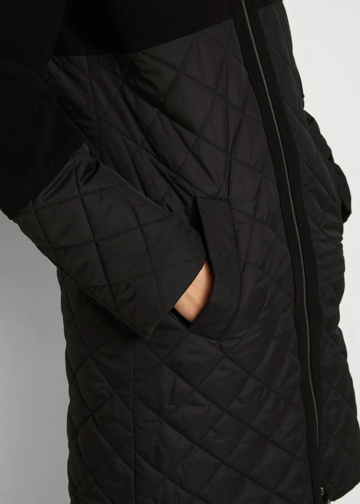 bonprix bonprix Abrigo en mezcla de materiales Negro
