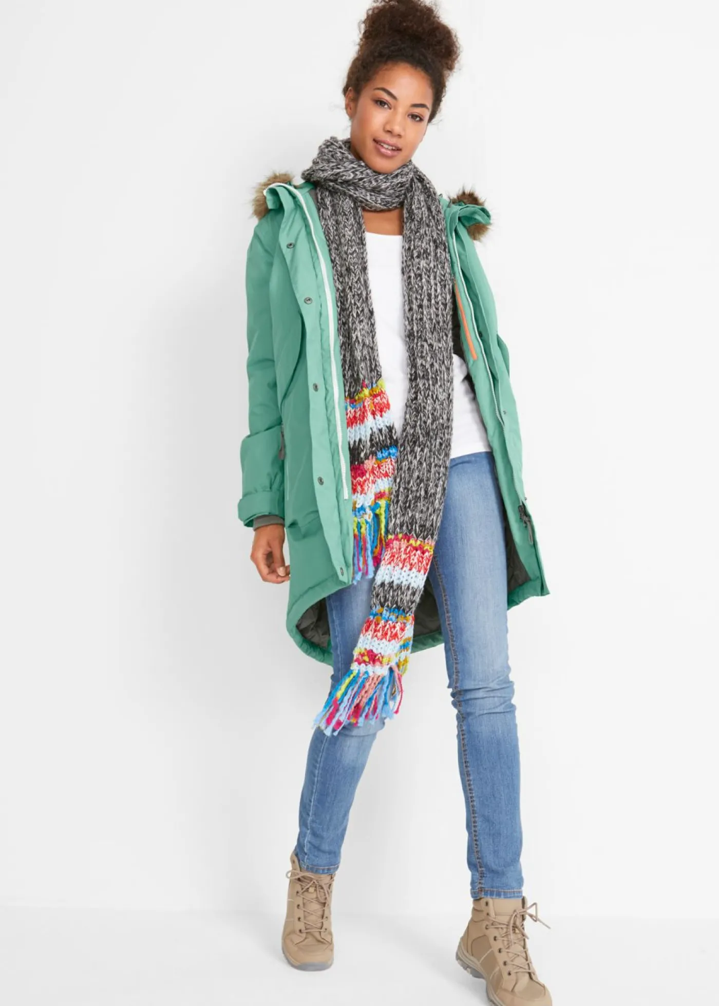 bonprix bonprix Abrigo funcional impermeable verde salvia / gris Discount