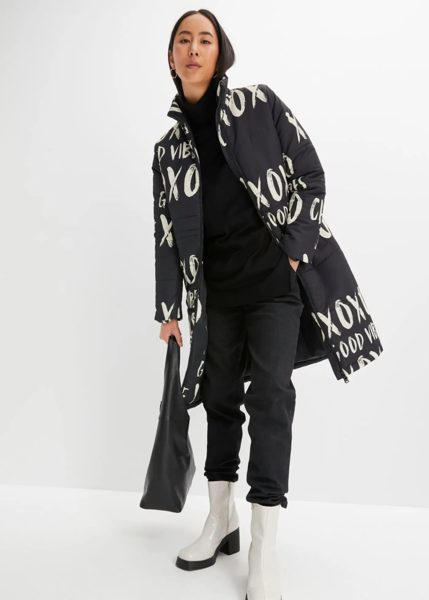 bonprix bonprix Abrigo guateado Negro-crudo estampado New