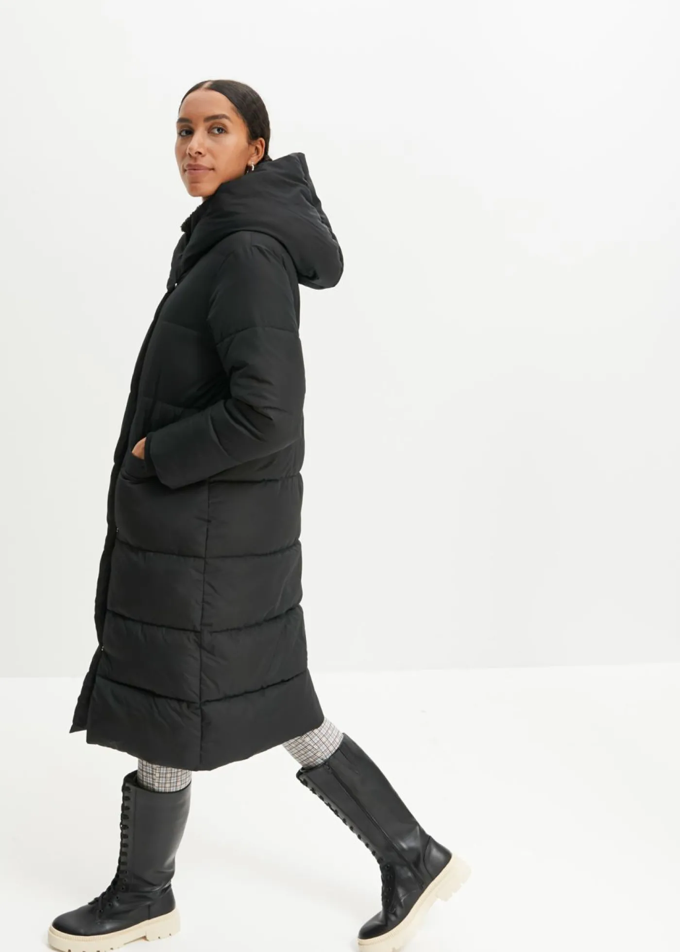 bonprix bonprix Abrigo guateado oversize Negro Sale