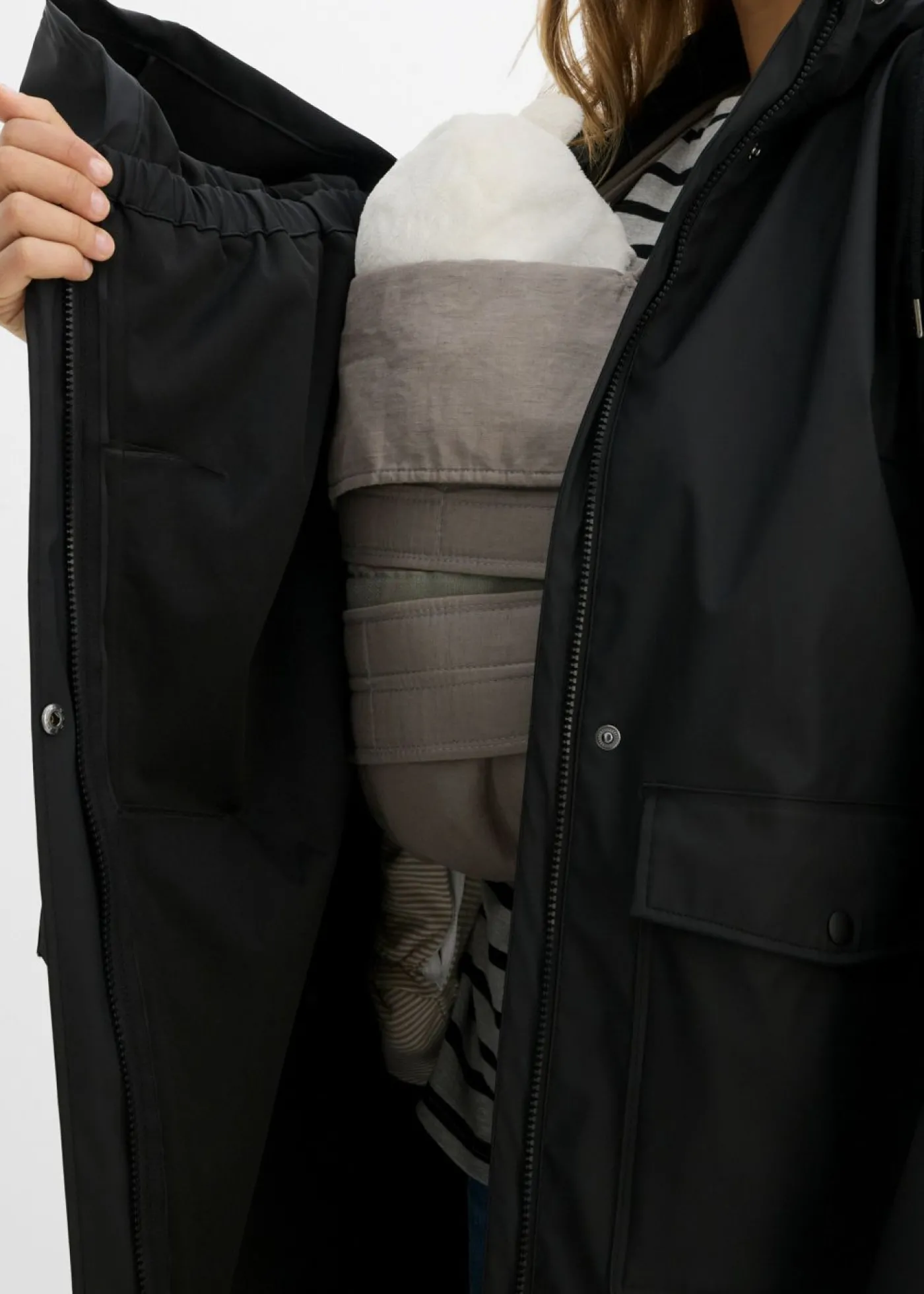 bonprix bonprix Abrigo impermeable y cortavientos 3 en 1 premamá y de porteo con dos insertos Negro Discount