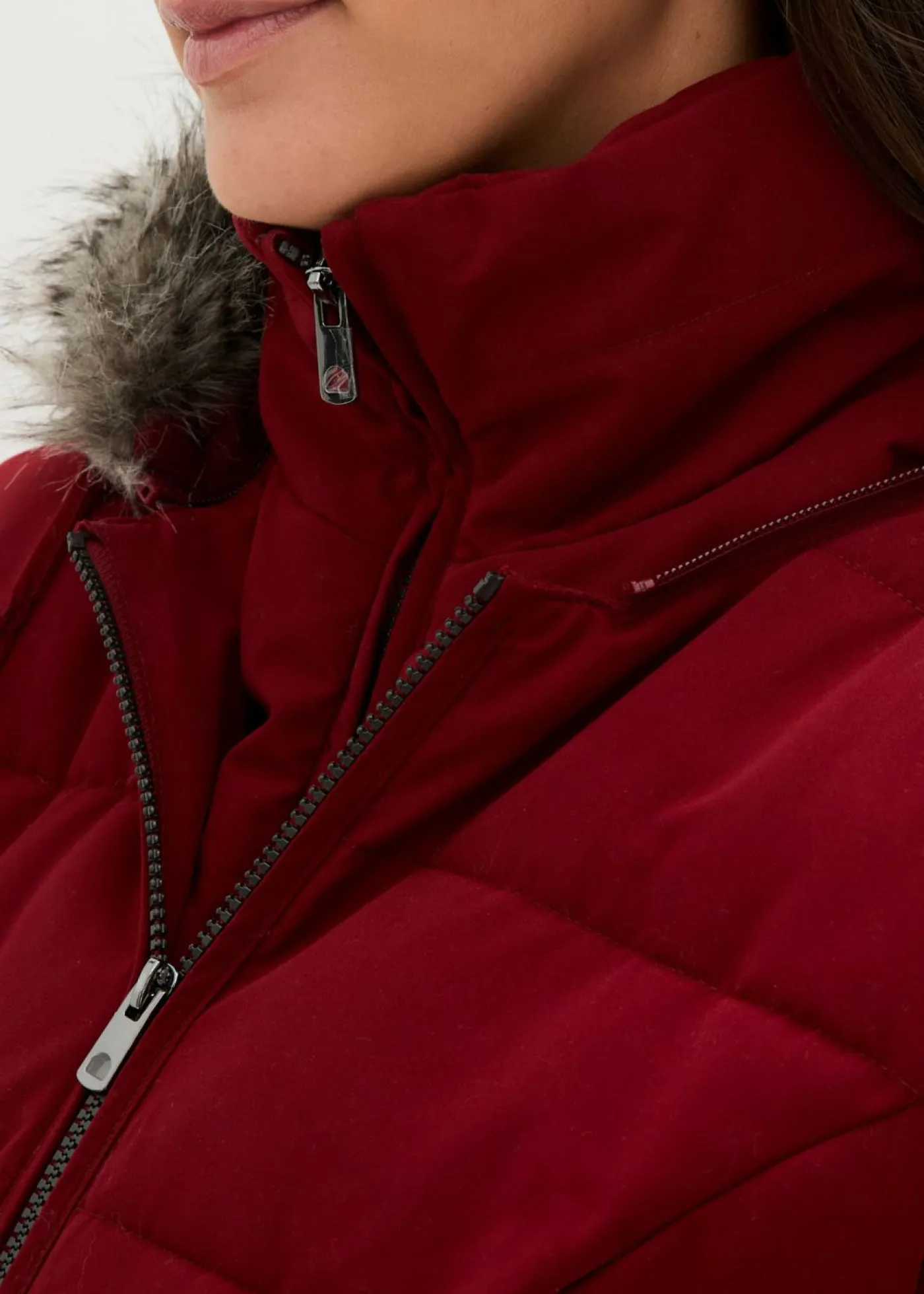 bonprix bonprix Abrigo para portabebés/chaqueta premamá para el embarazo y después del embarazo Marrón rojizo Outlet