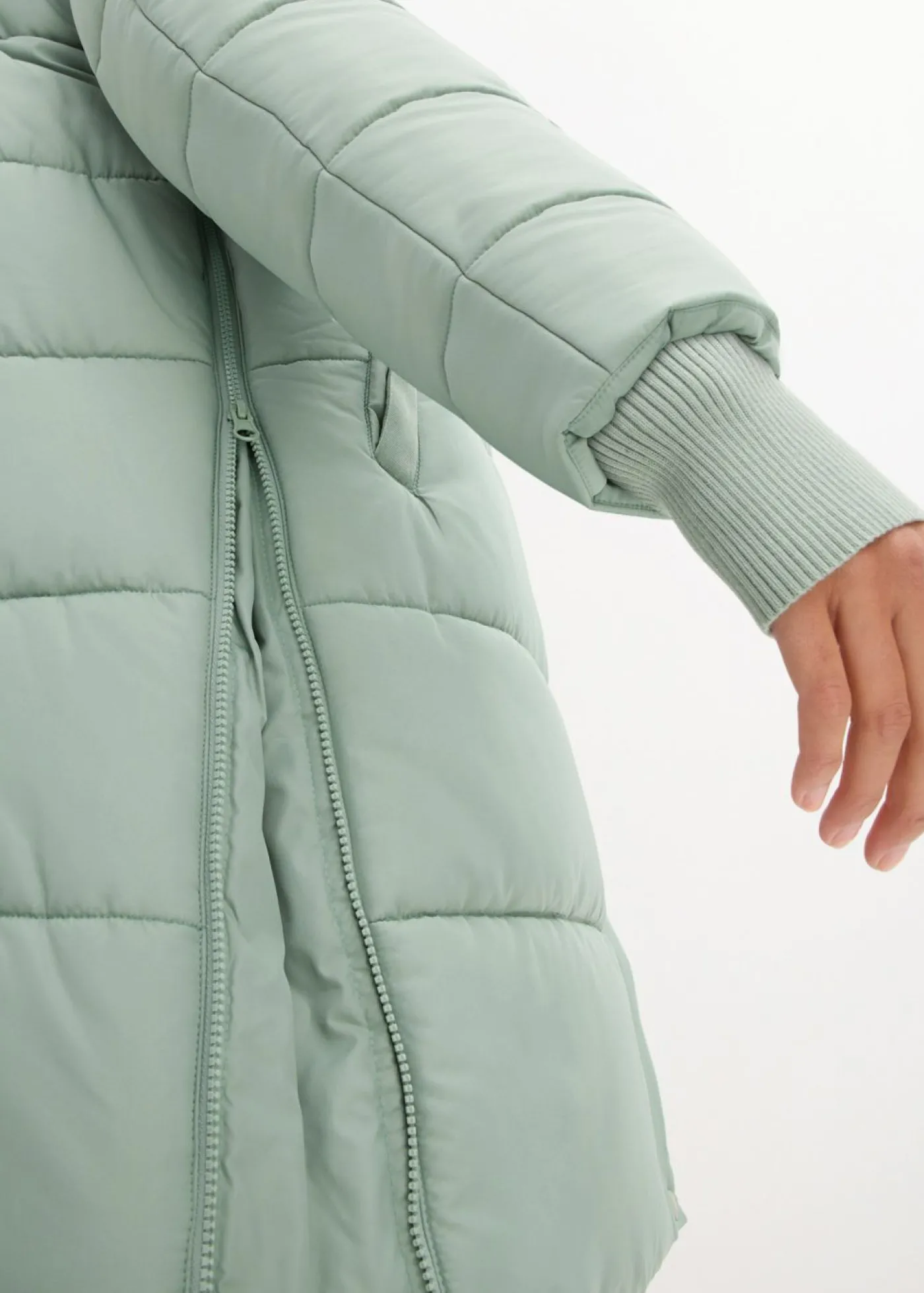 bonprix bonprix Abrigo premamá 3 en 1 con inserto de porteo verde ahumado Clearance