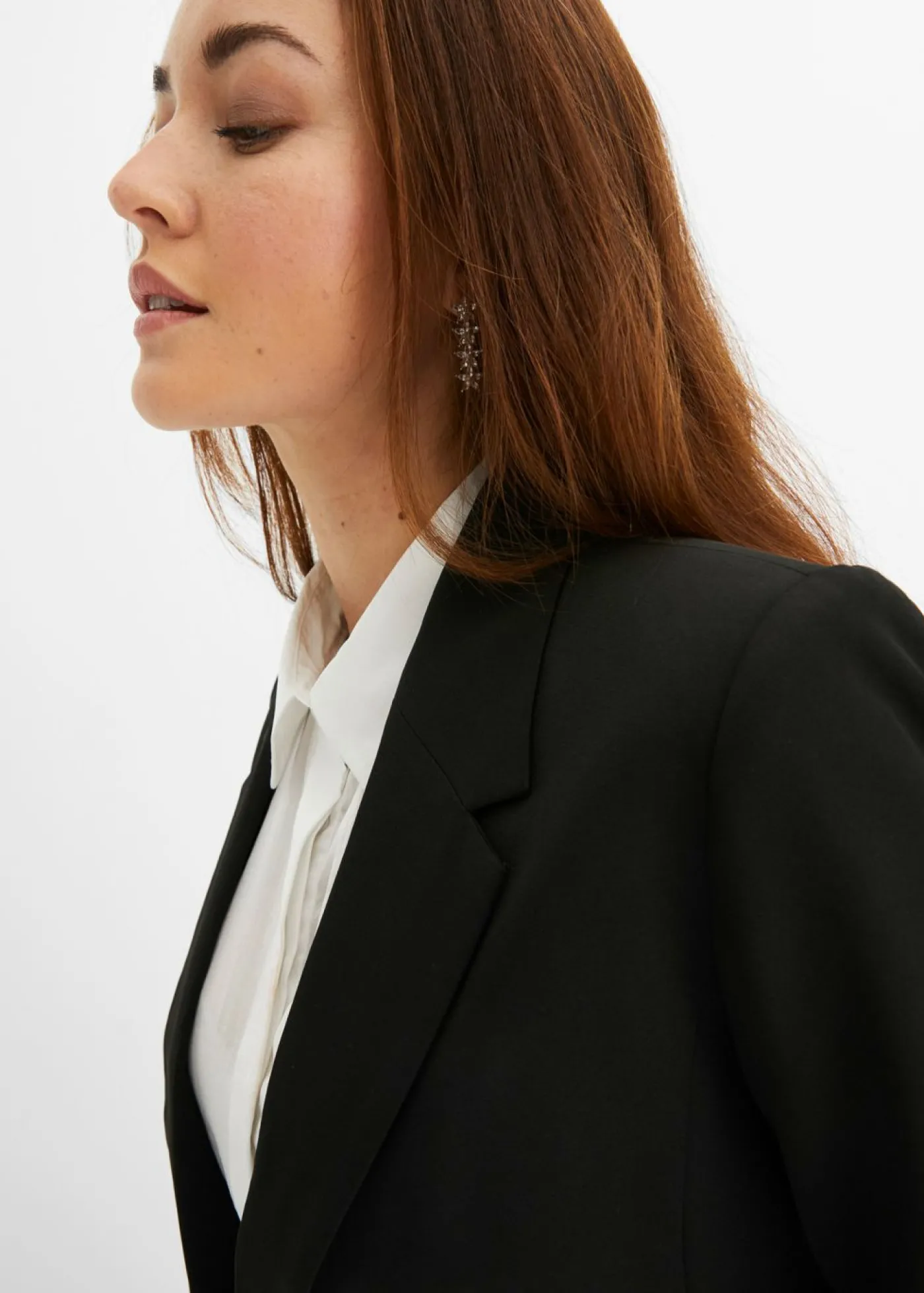 bonprix bonprix Americana corta con bolsillos Negro Clearance