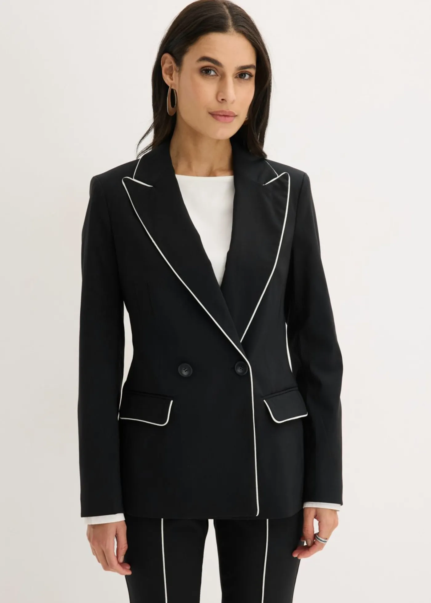 bonprix bonprix Americana elástica de bengalina Negro-blanco lana Clearance