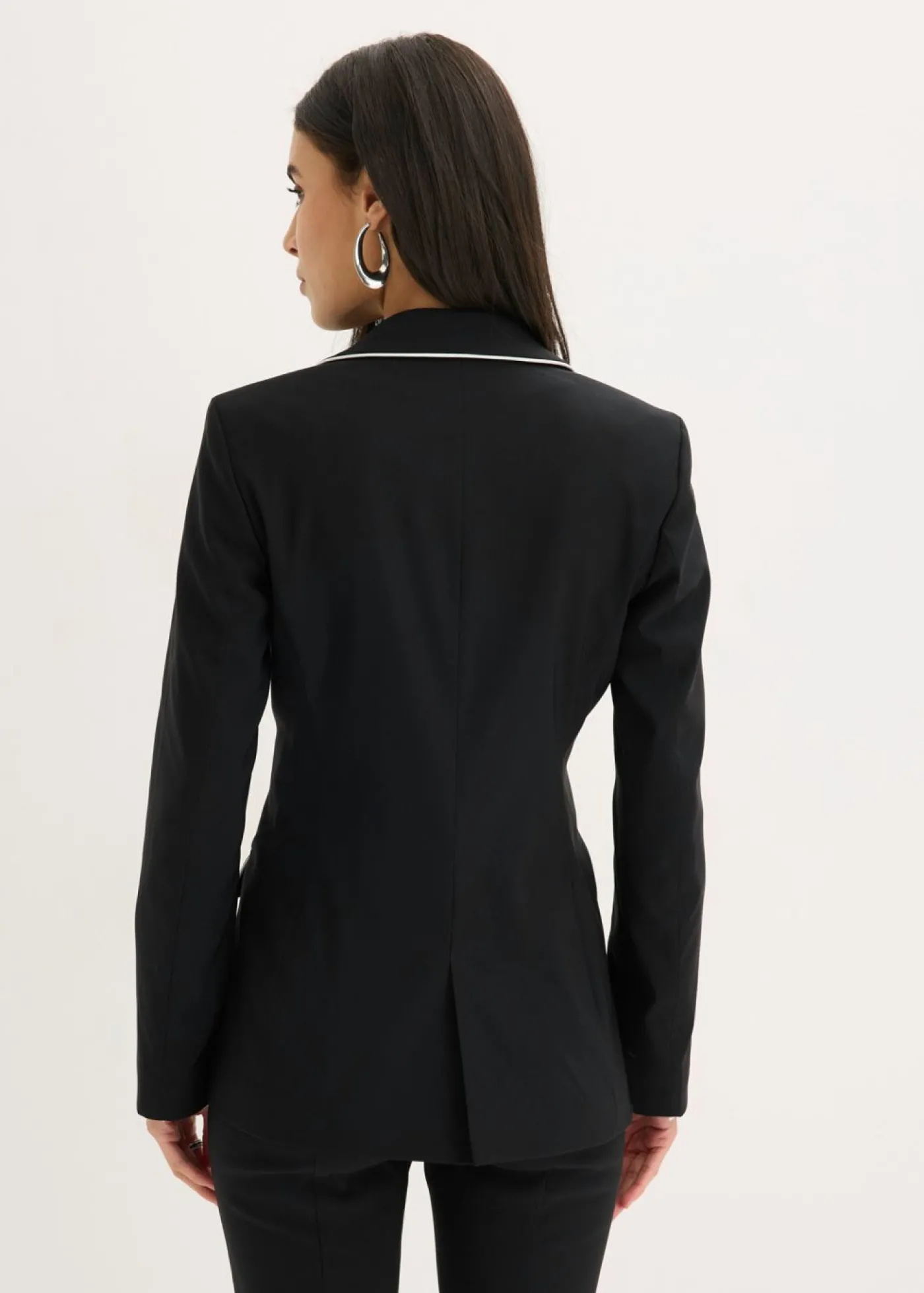 bonprix bonprix Americana elástica de bengalina Negro-blanco lana Clearance