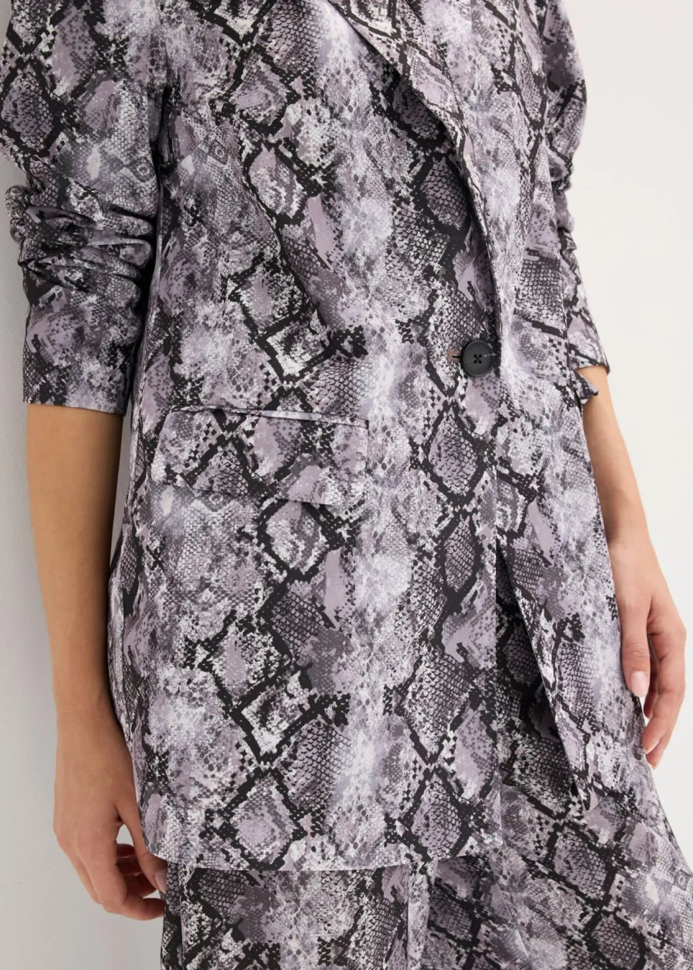 bonprix bonprix Americana larga Gris marrón con estampado de serpiente Discount