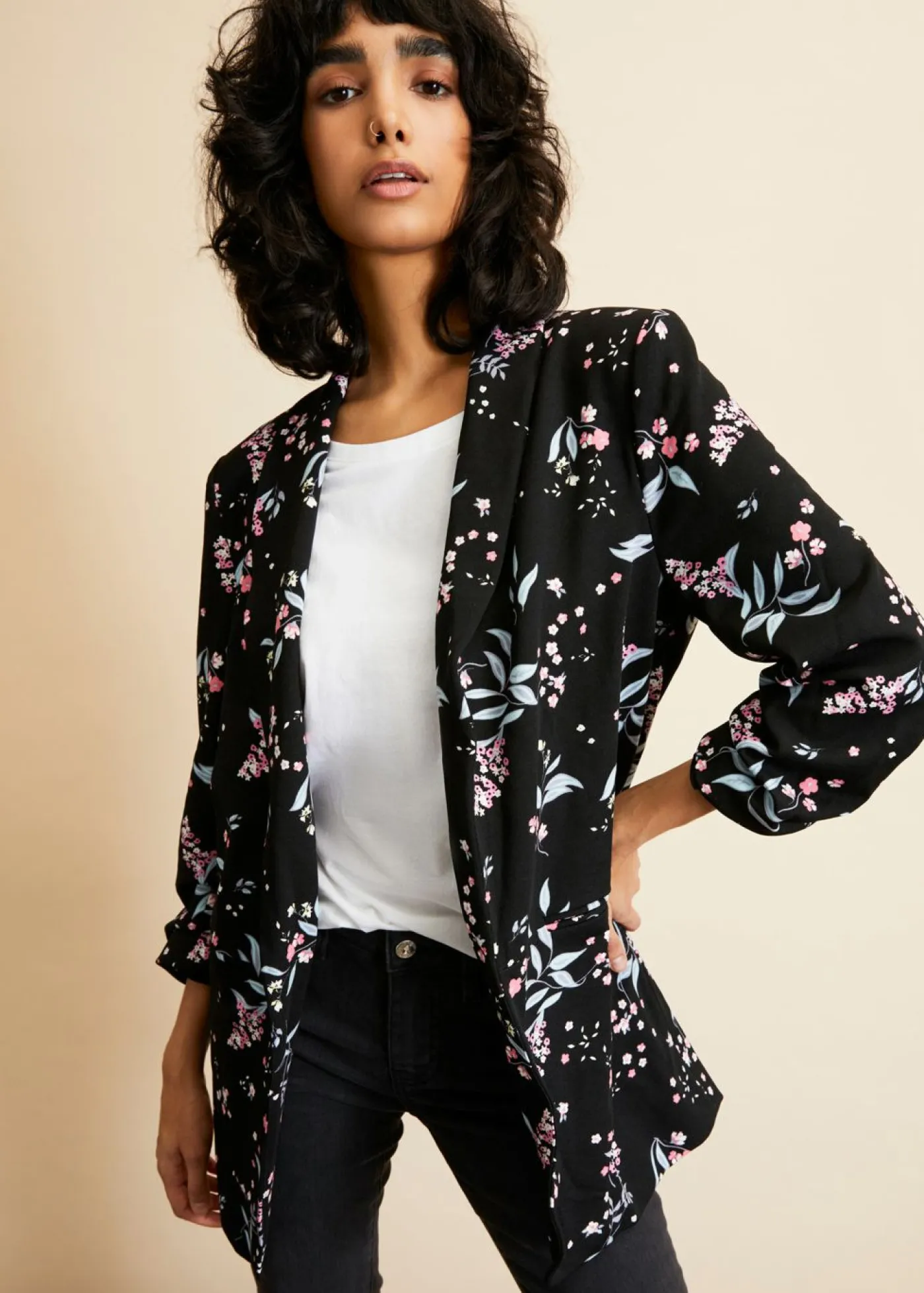 bonprix bonprix Americana larga estampada Negro con flores Discount