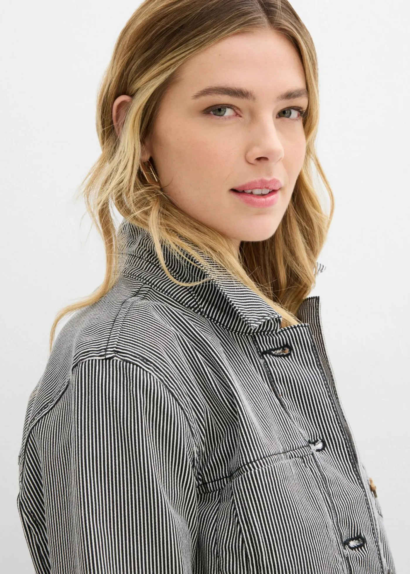 bonprix bonprix Anorak negro con rayas Discount