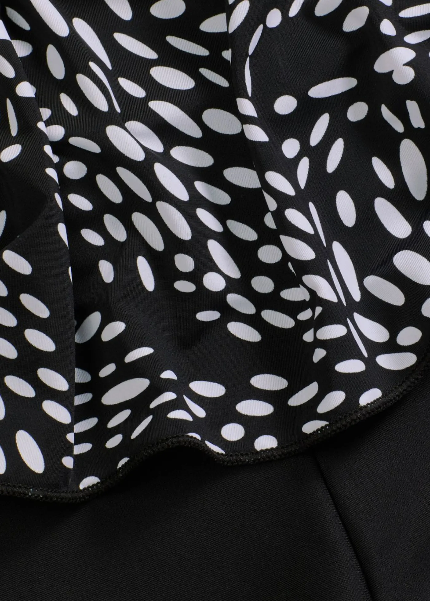 bonprix bonprix Bañador con pernera Negro-blanco de lunares Outlet