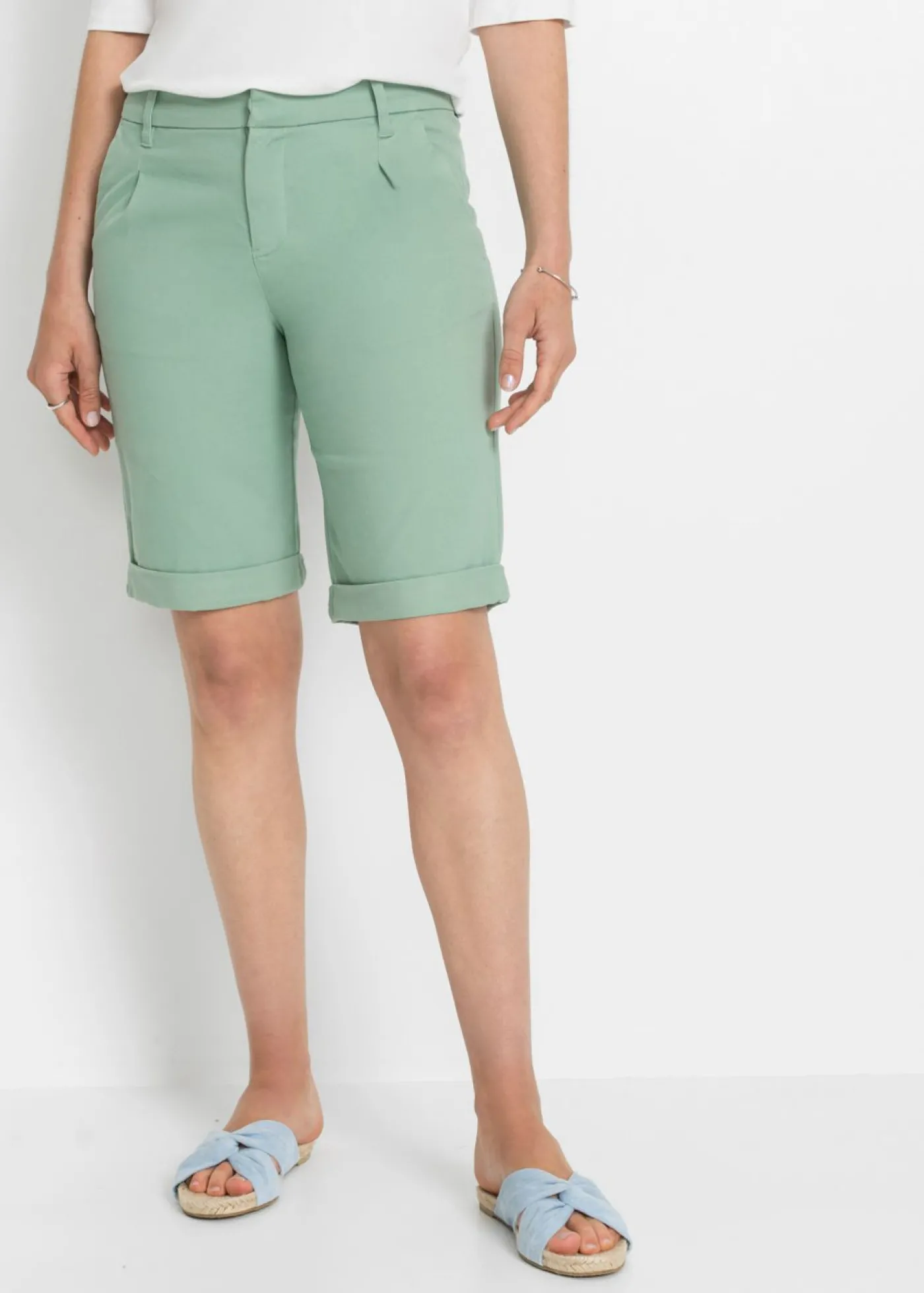 bonprix bonprix Bermuda elástica Verde pastel Online