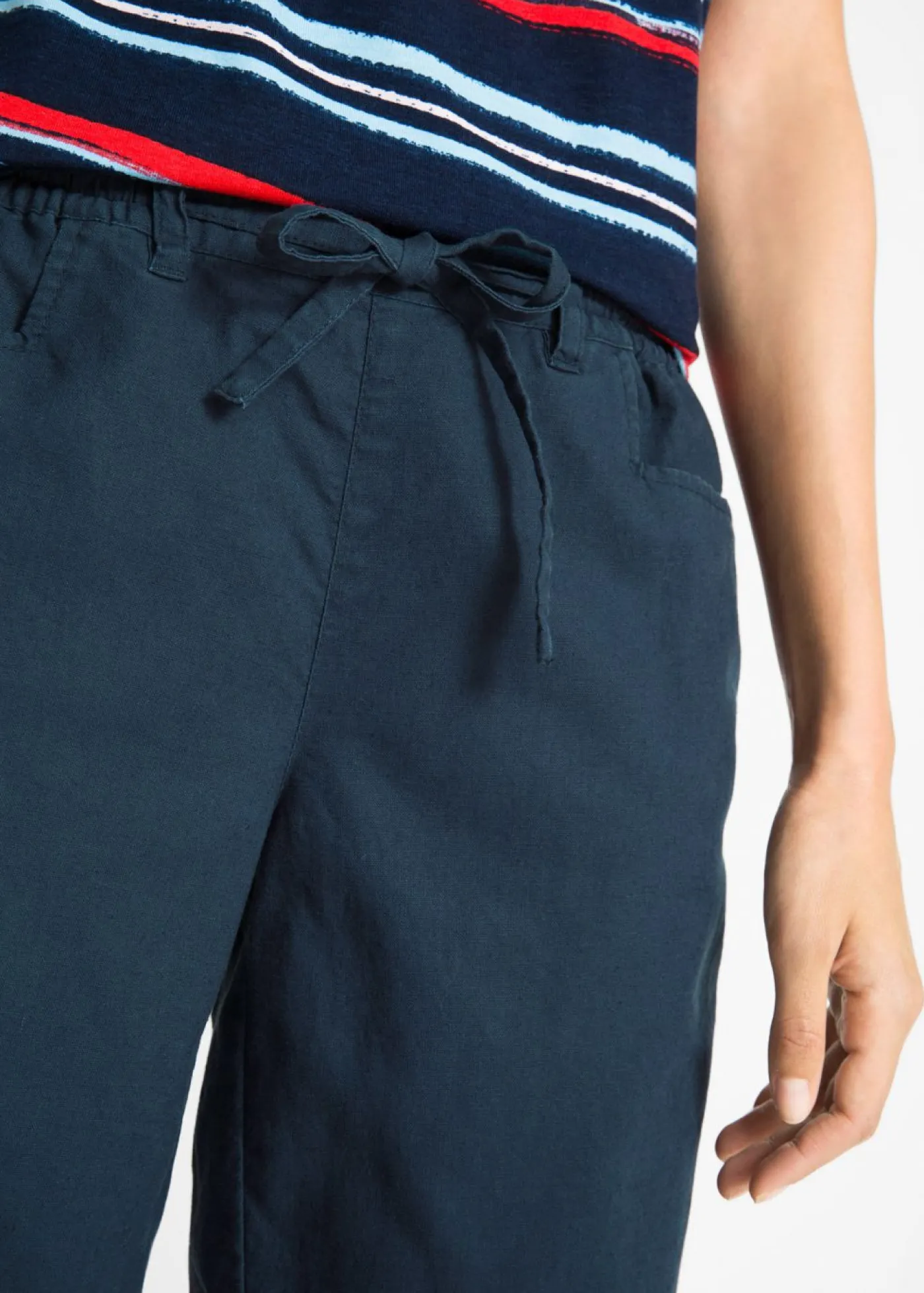 bonprix bonprix Bermudas con lino Azul oscuro Hot