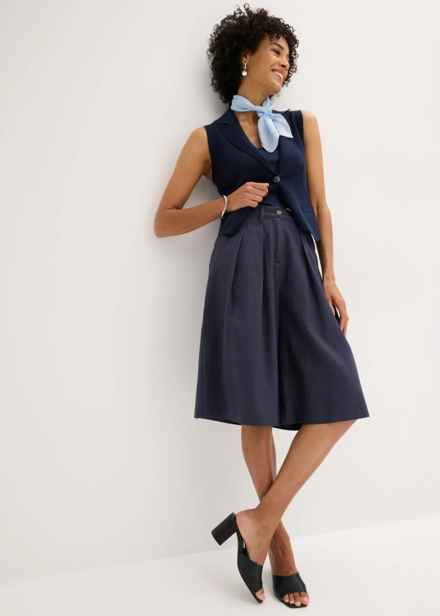 bonprix bonprix Bermudas con pinzas negro-índigo moteado New
