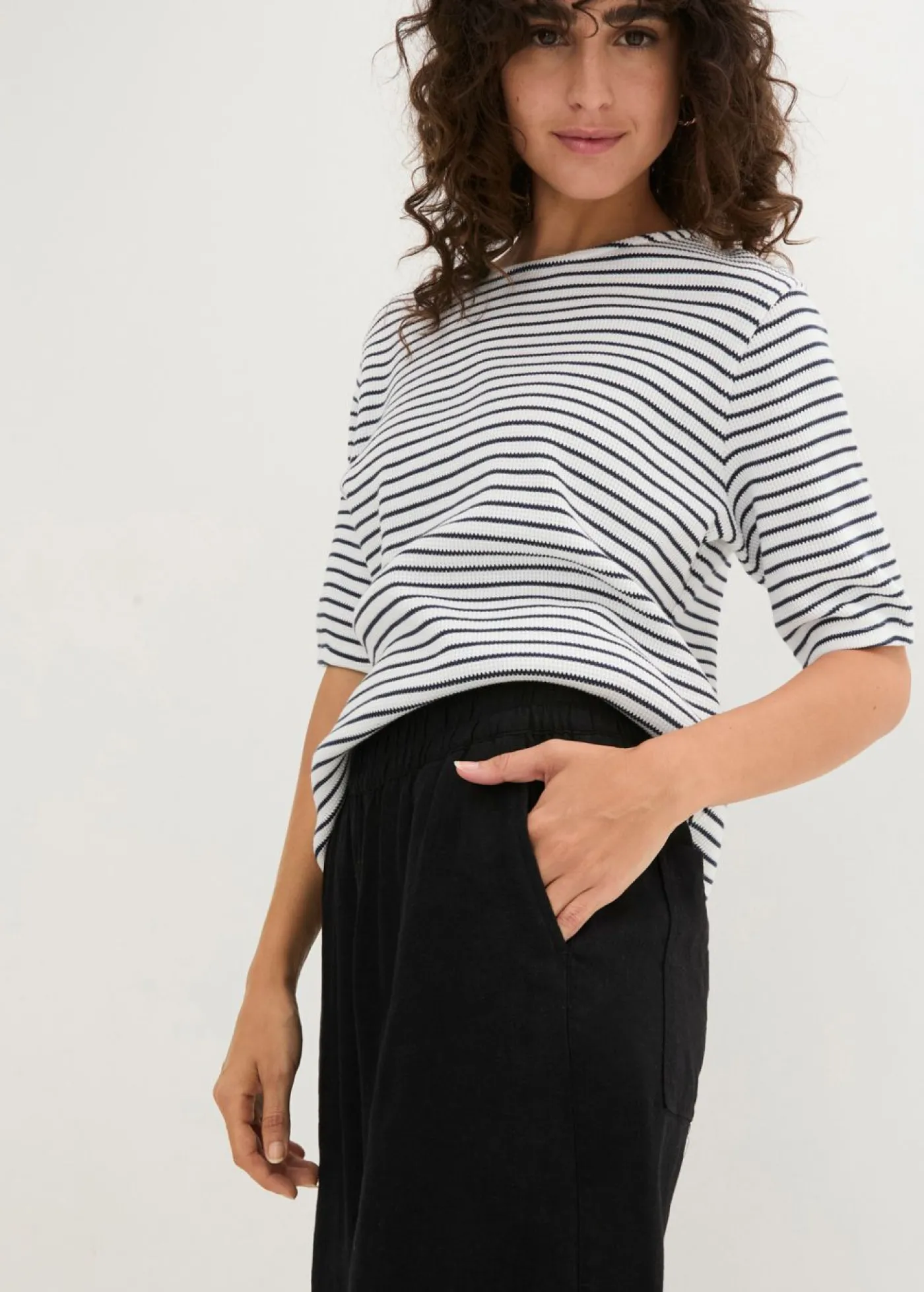bonprix bonprix Bermudas de mezcla de lino y viscosa Negro Sale
