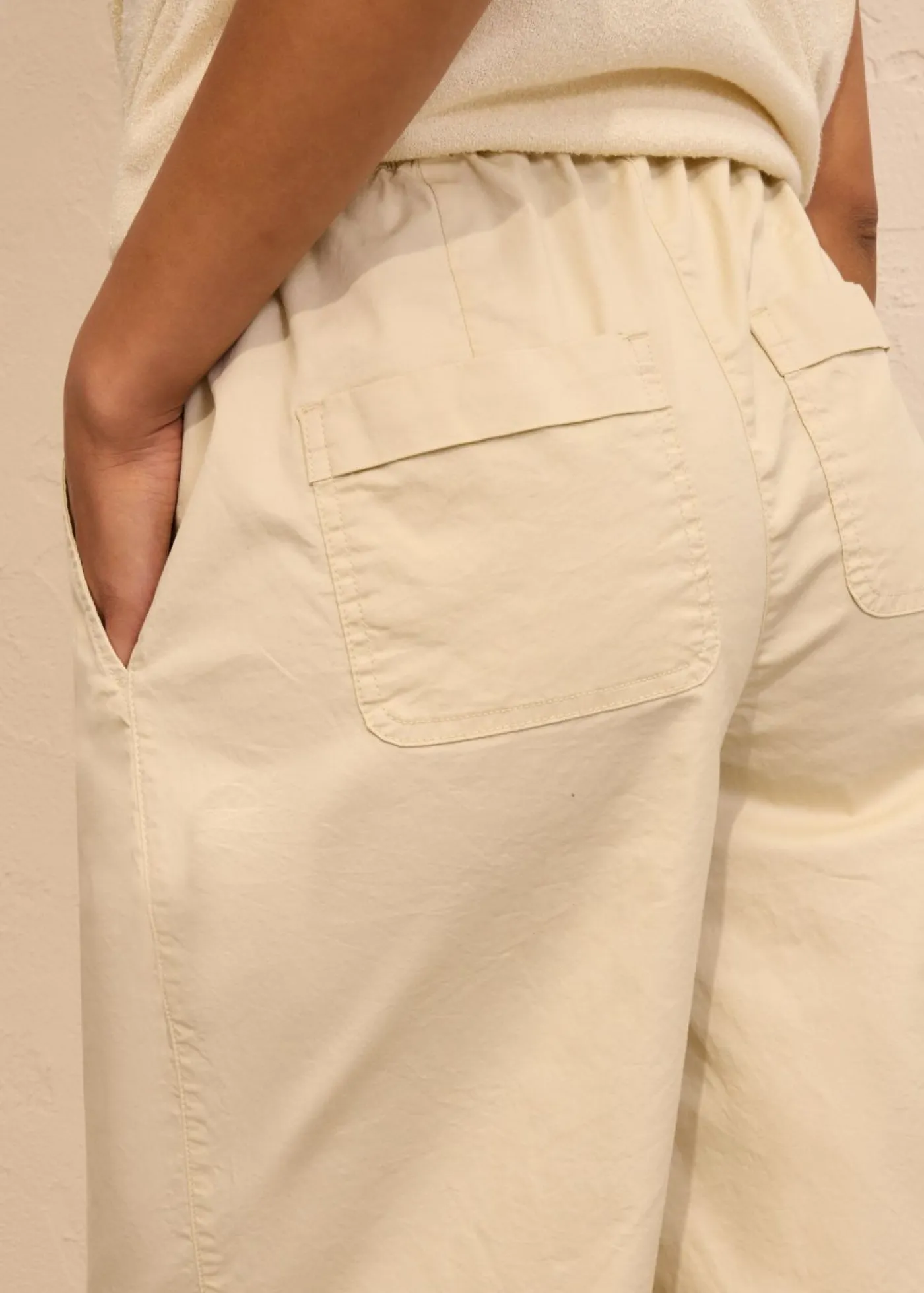 bonprix bonprix Bermudas papertouch de mezcla de algodón Arena claro Outlet