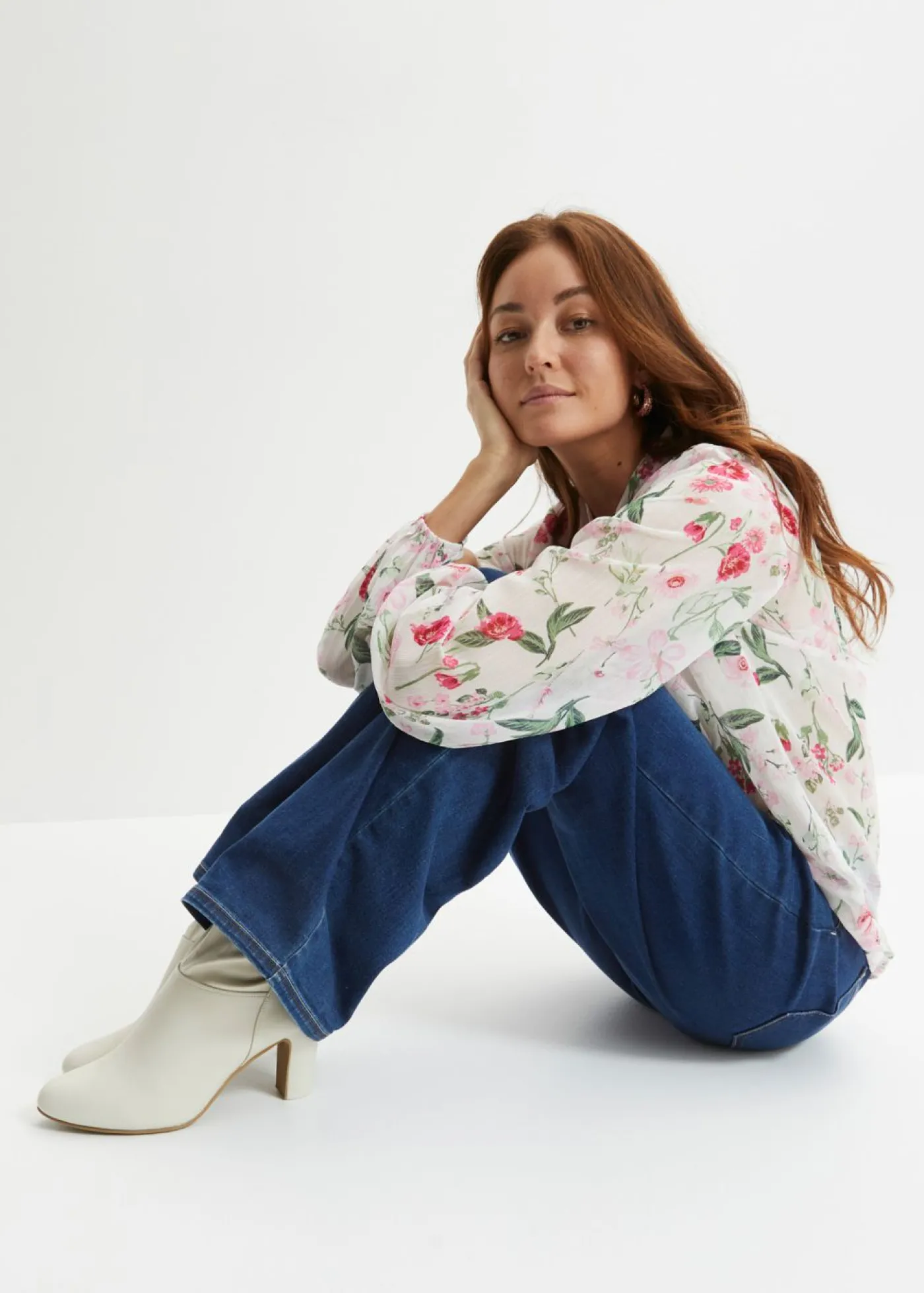 bonprix bonprix Blusa Blanco lana con flores New
