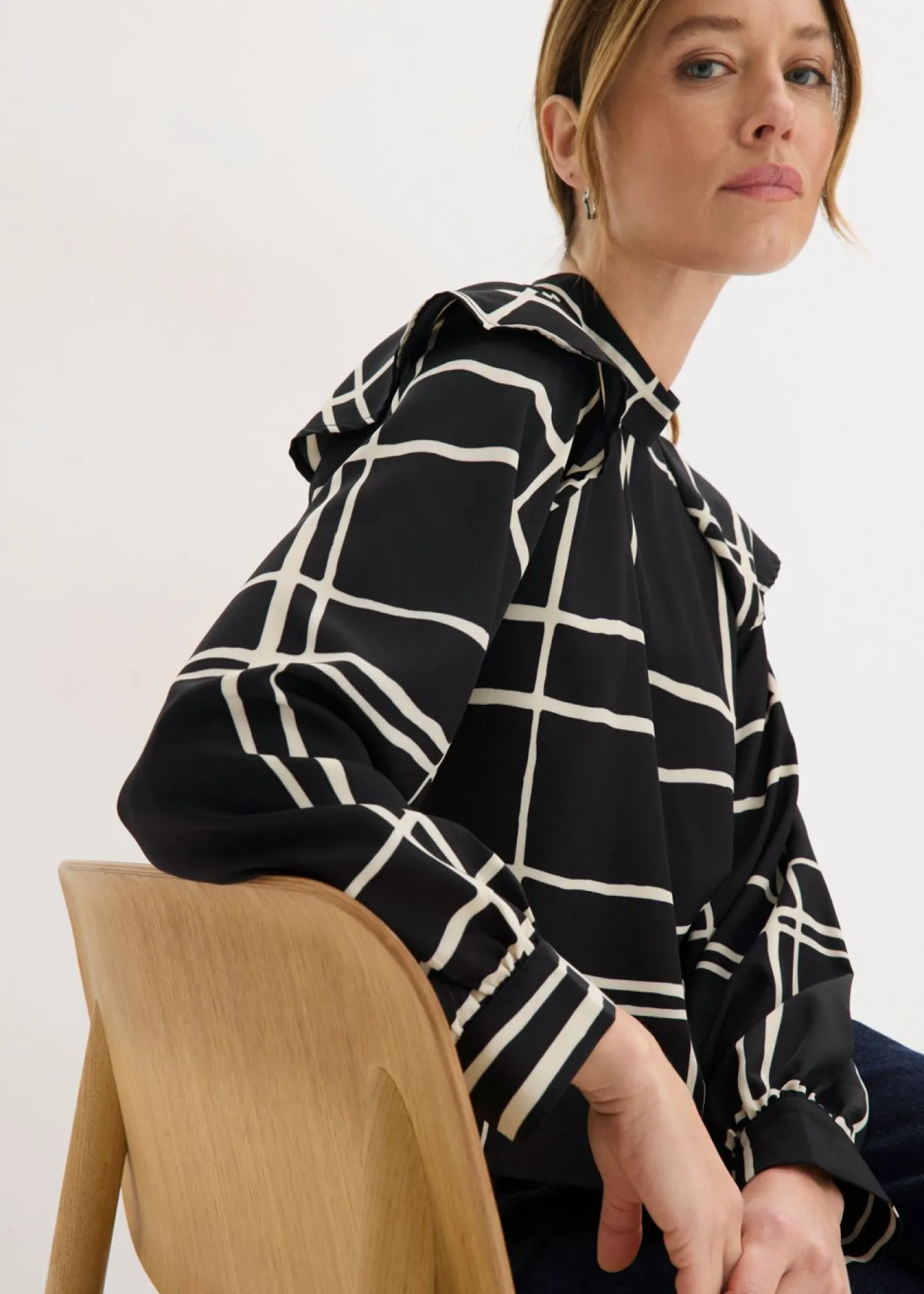 bonprix bonprix Blusa negro-crema a cuadros Clearance
