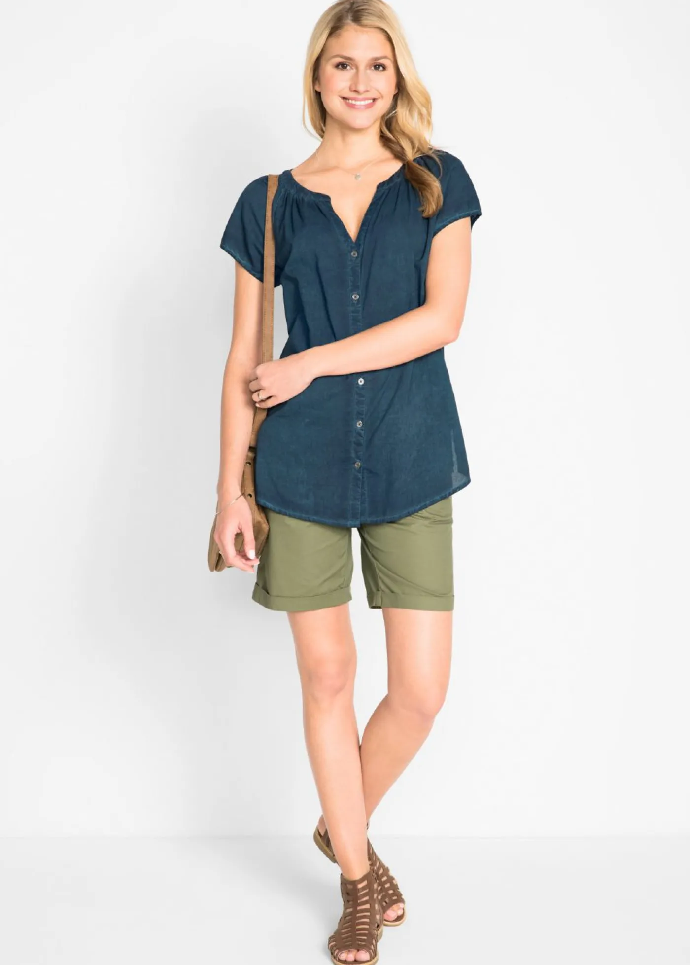 bonprix bonprix Blusa cold-dye de manga corta en algodón sostenible Azul marino Sale