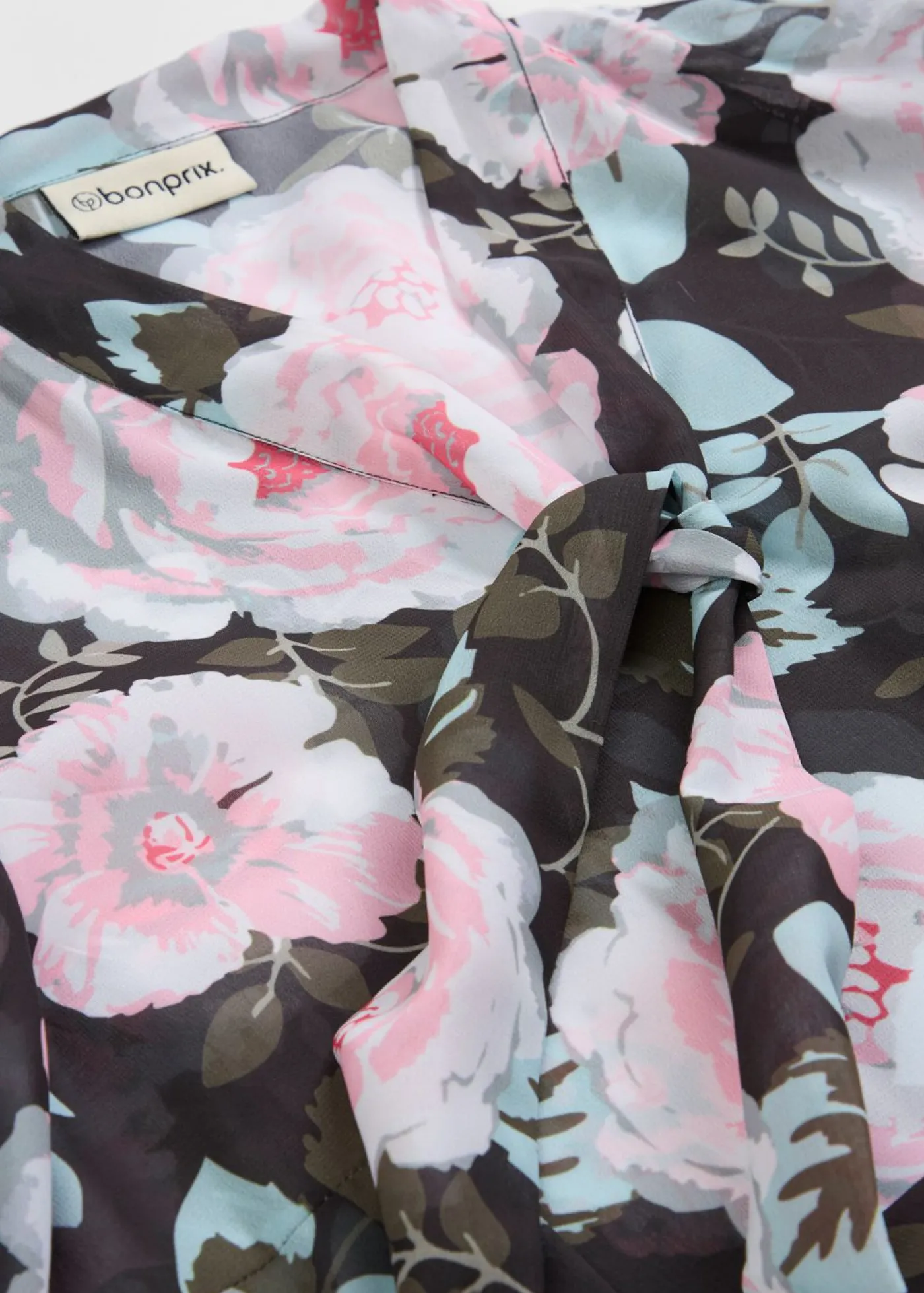 bonprix bonprix Blusa con lazo Negro de flores Best