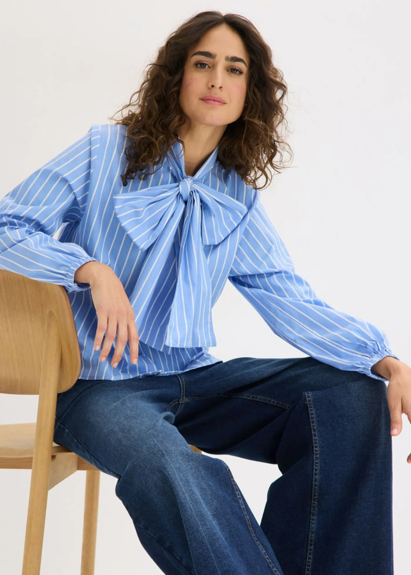 bonprix bonprix Blusa con lazo azul provenzal-blanco con rayas Clearance