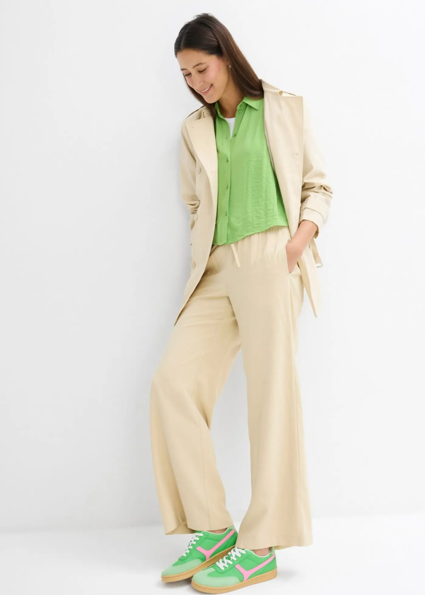 bonprix bonprix Blusa de crepé ligero con corte boxy Verde trébol Discount