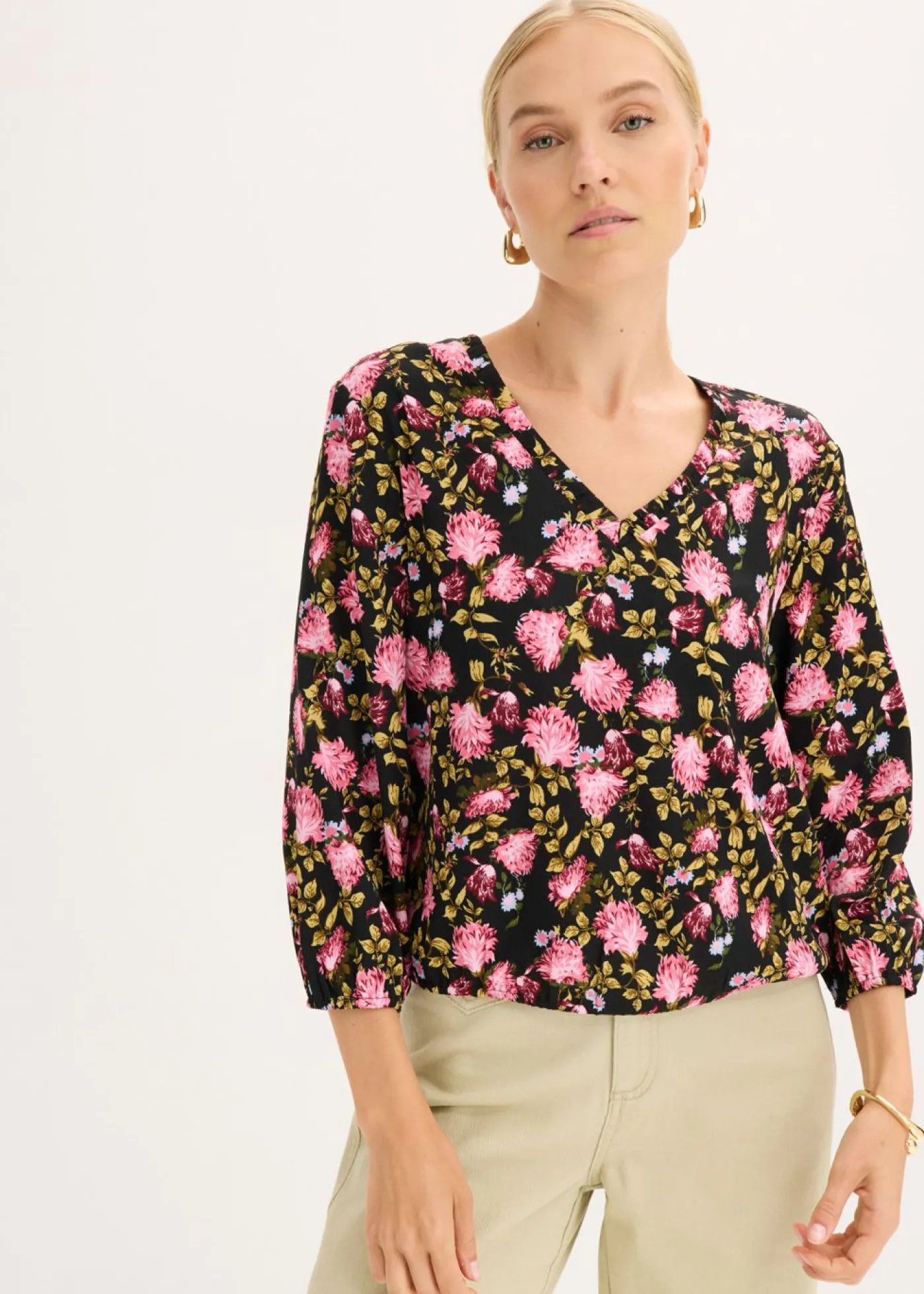 bonprix bonprix Blusa de gasa con fruncido en el bajo Negro de flores Best