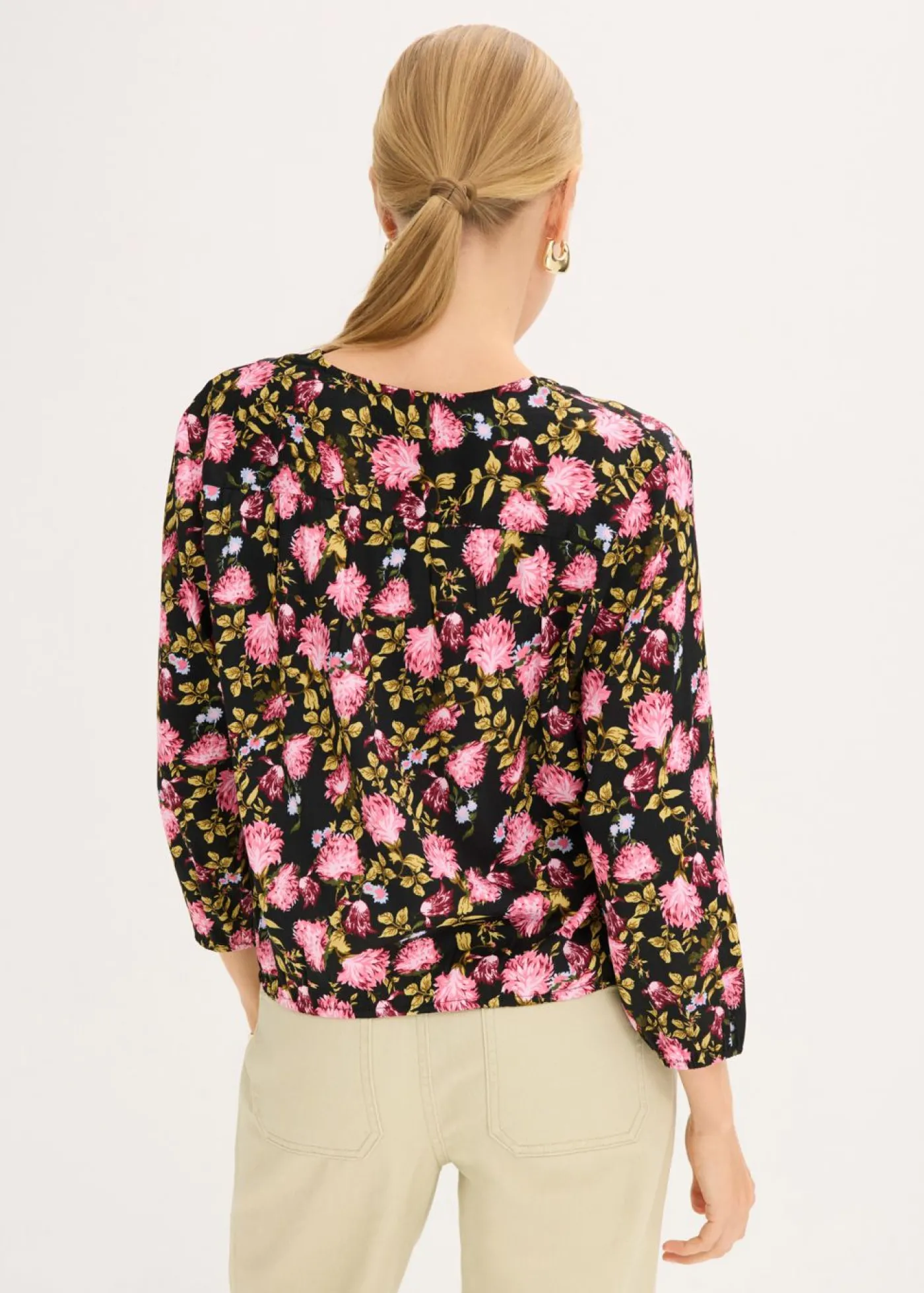 bonprix bonprix Blusa de gasa con fruncido en el bajo Negro de flores Best