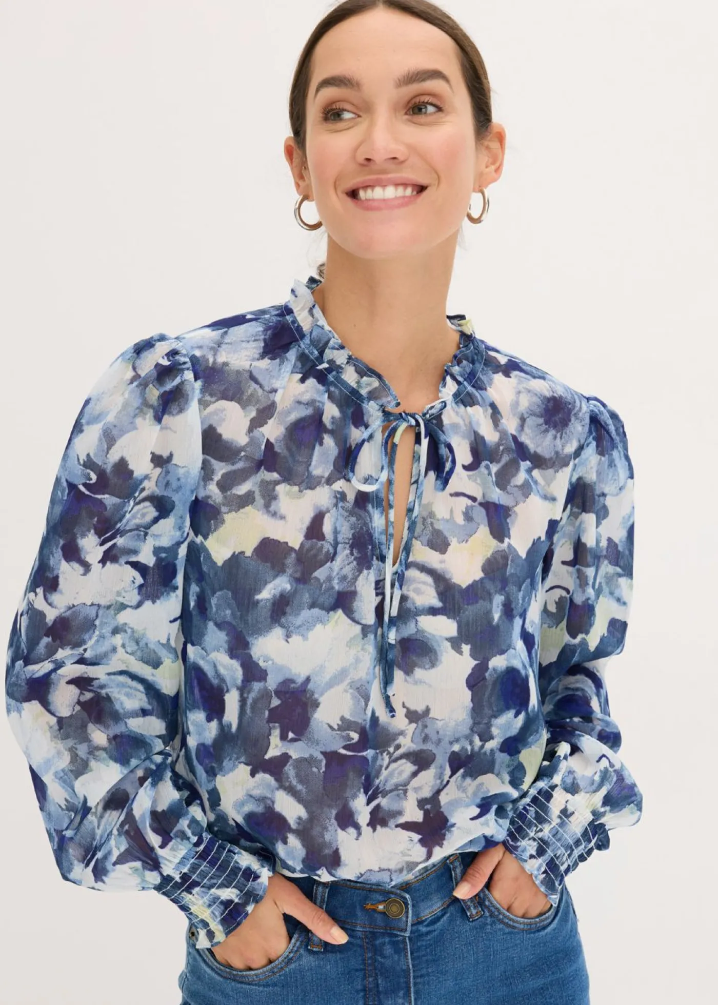 bonprix bonprix Blusa de gasa estampada Azul Discount