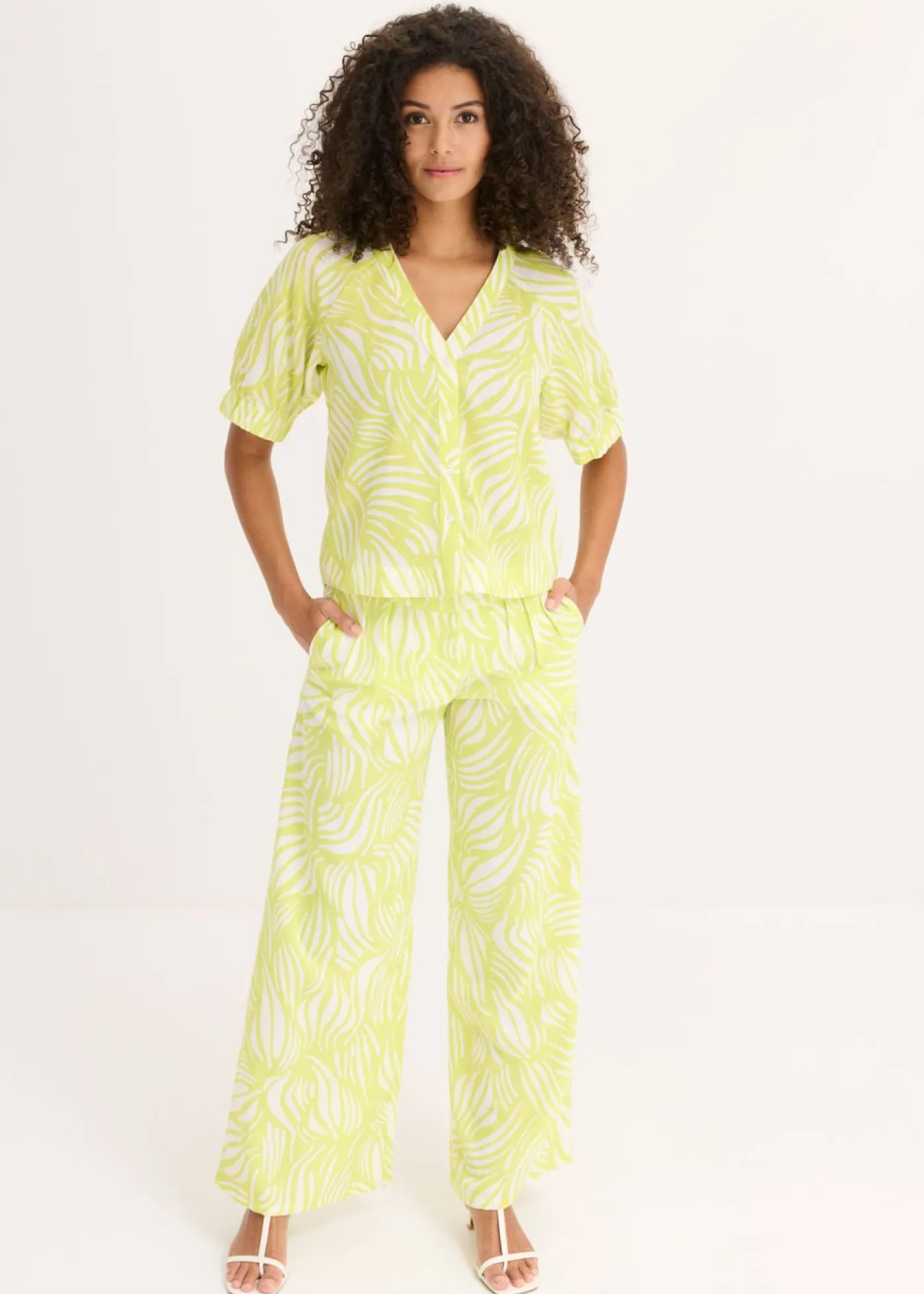 bonprix bonprix Blusa de manga corta con aspecto de lino amarillo cítrico-blanco lana Outlet