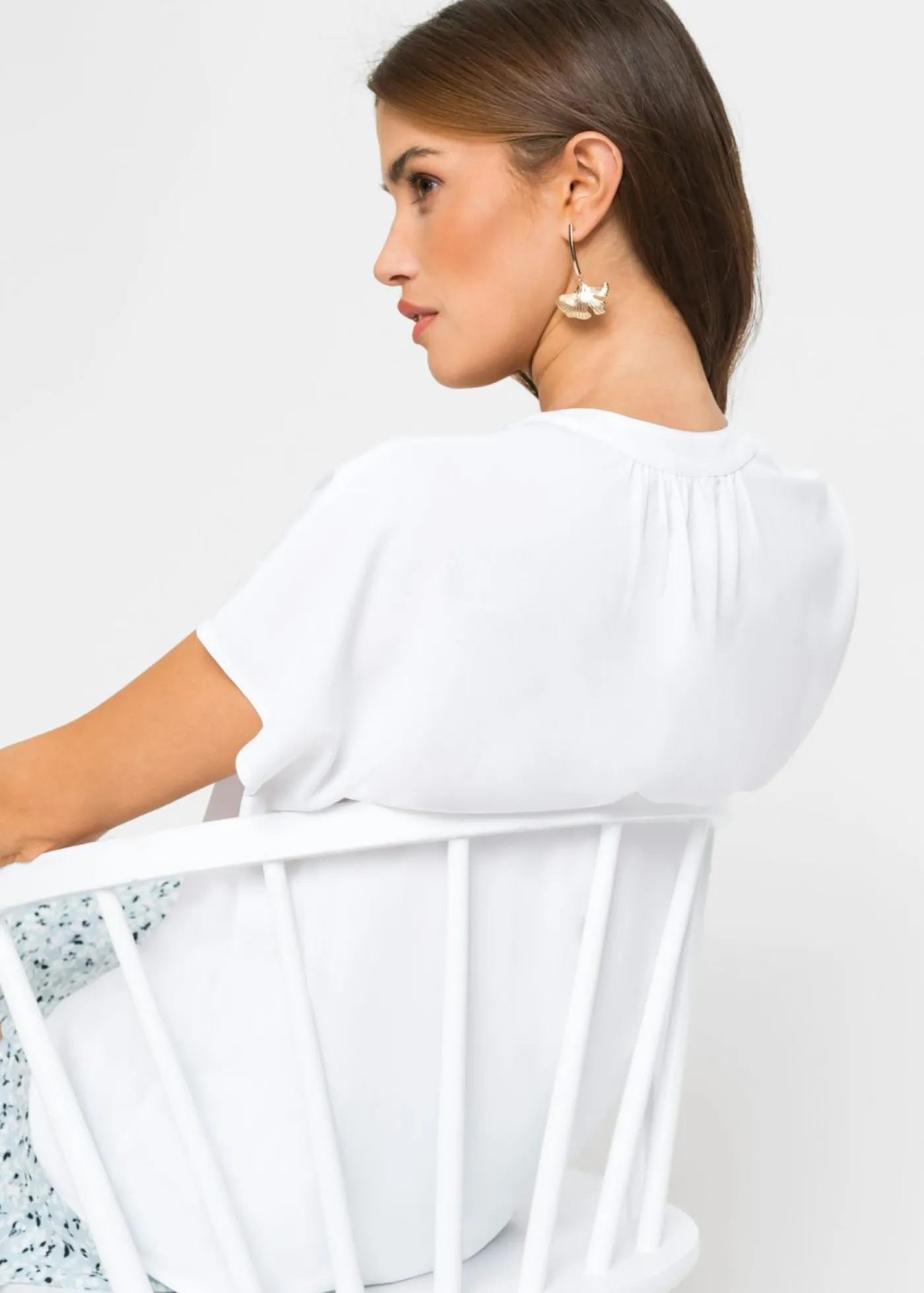 bonprix bonprix Blusa de manga corta con botones ocultos Blanco Clearance