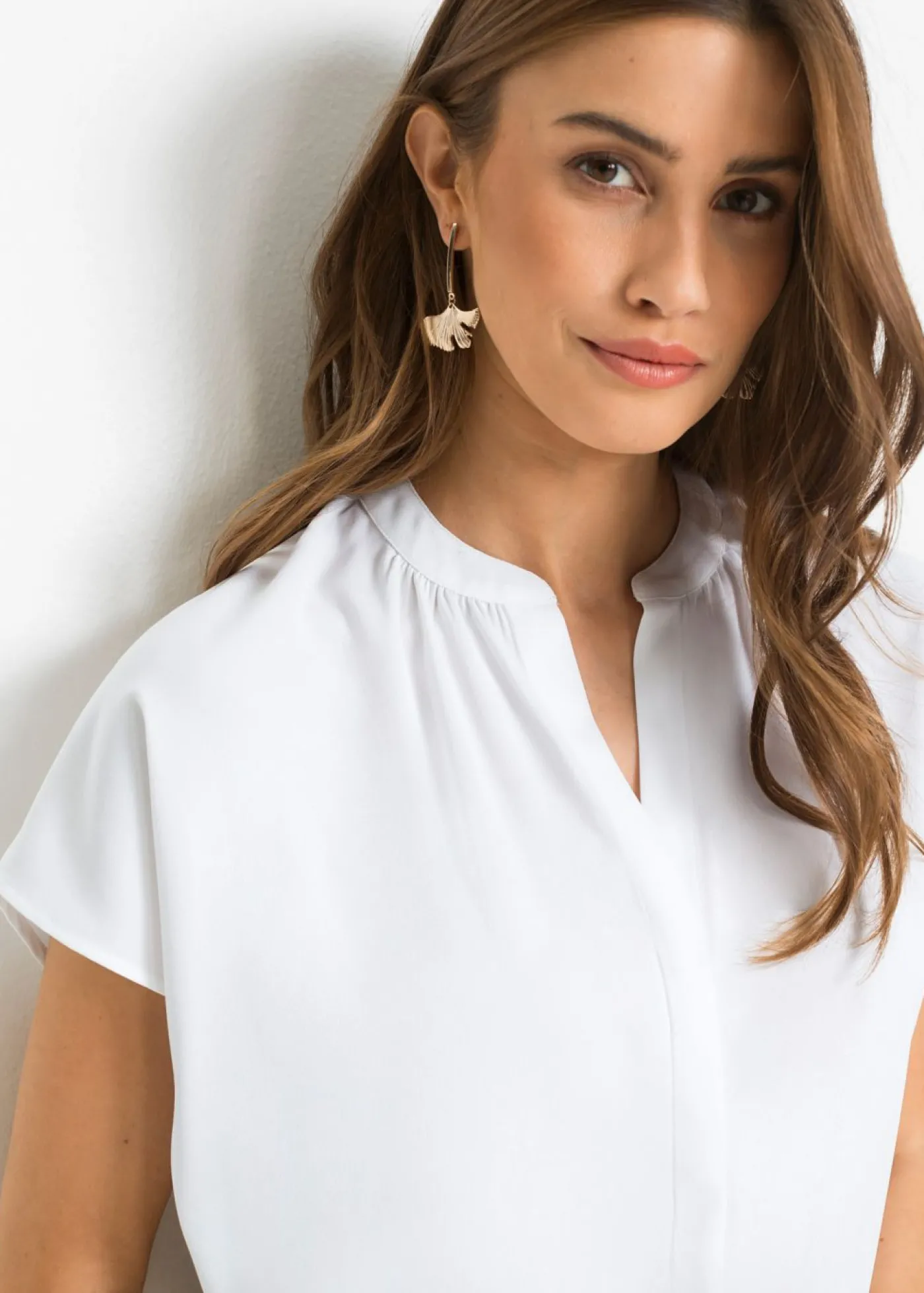 bonprix bonprix Blusa de manga corta con botones ocultos Blanco Clearance