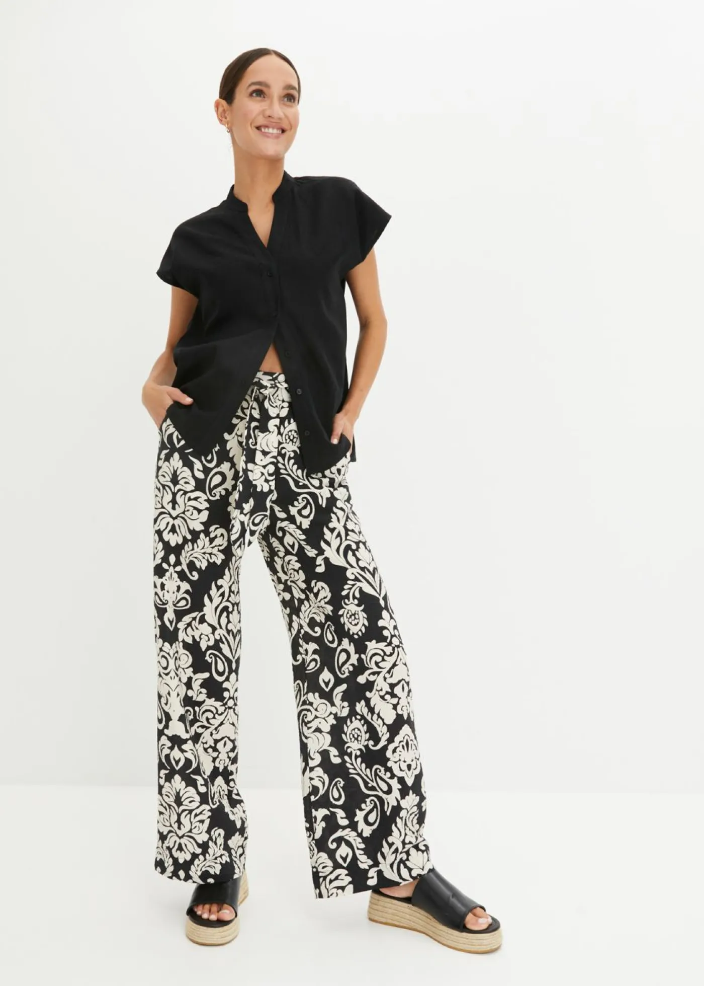 bonprix bonprix Blusa de manga corta de mezcla de lino vaporoso Negro Sale