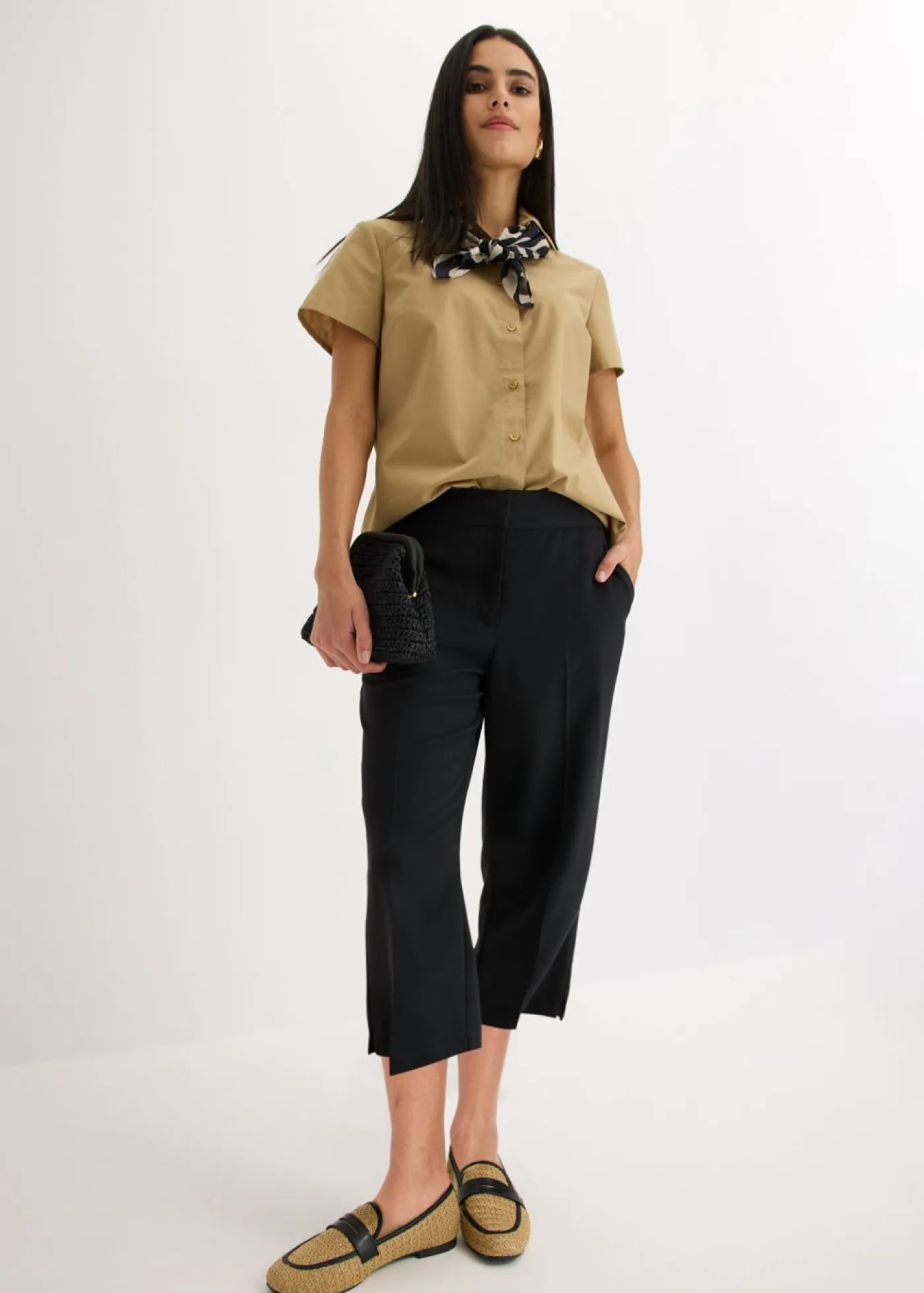 bonprix bonprix Blusa de manga corta de popelín oliva pálido