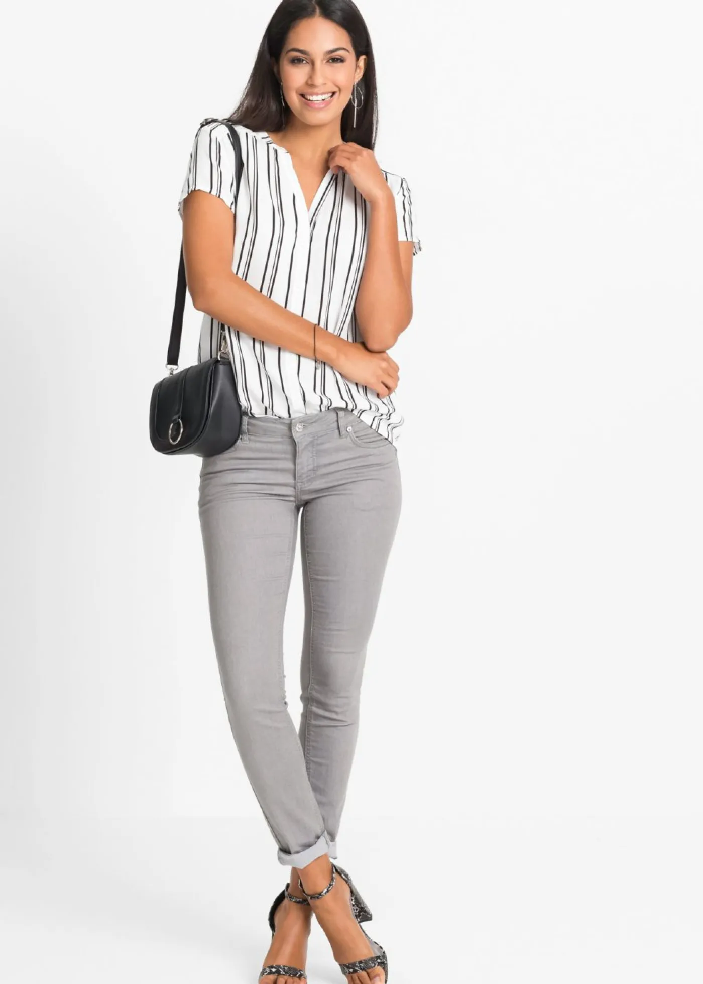 bonprix bonprix Blusa de manga corta de viscosa pura Azul genciana de flores Outlet