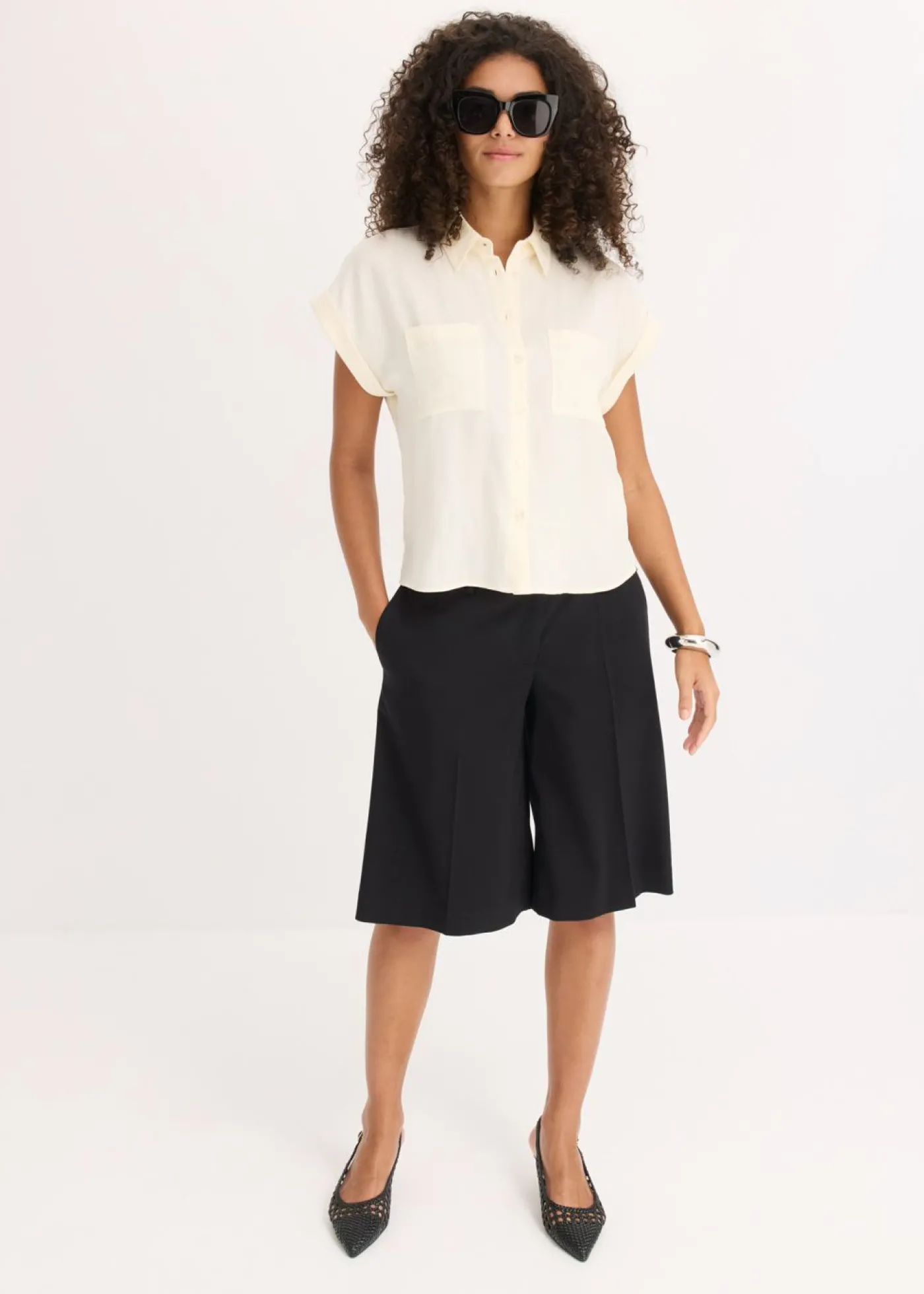 bonprix bonprix Blusa de mezcla de lyocell fluido Blanco-crema New