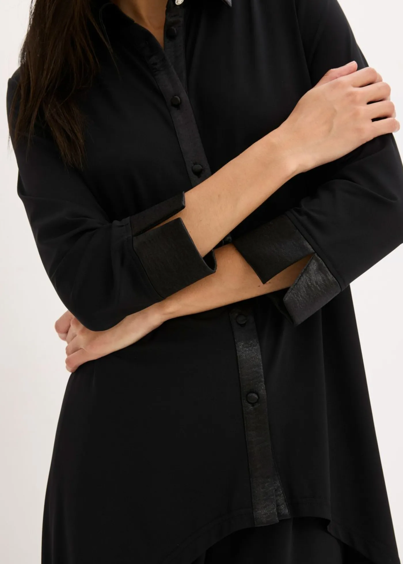 bonprix bonprix Blusa de punto con ribetes de satén Negro New