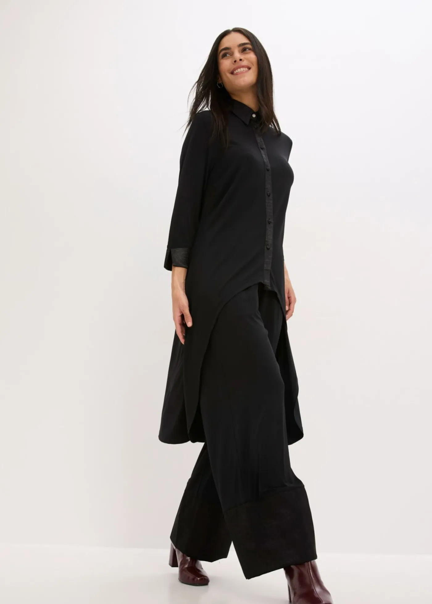 bonprix bonprix Blusa de punto con ribetes de satén Negro New