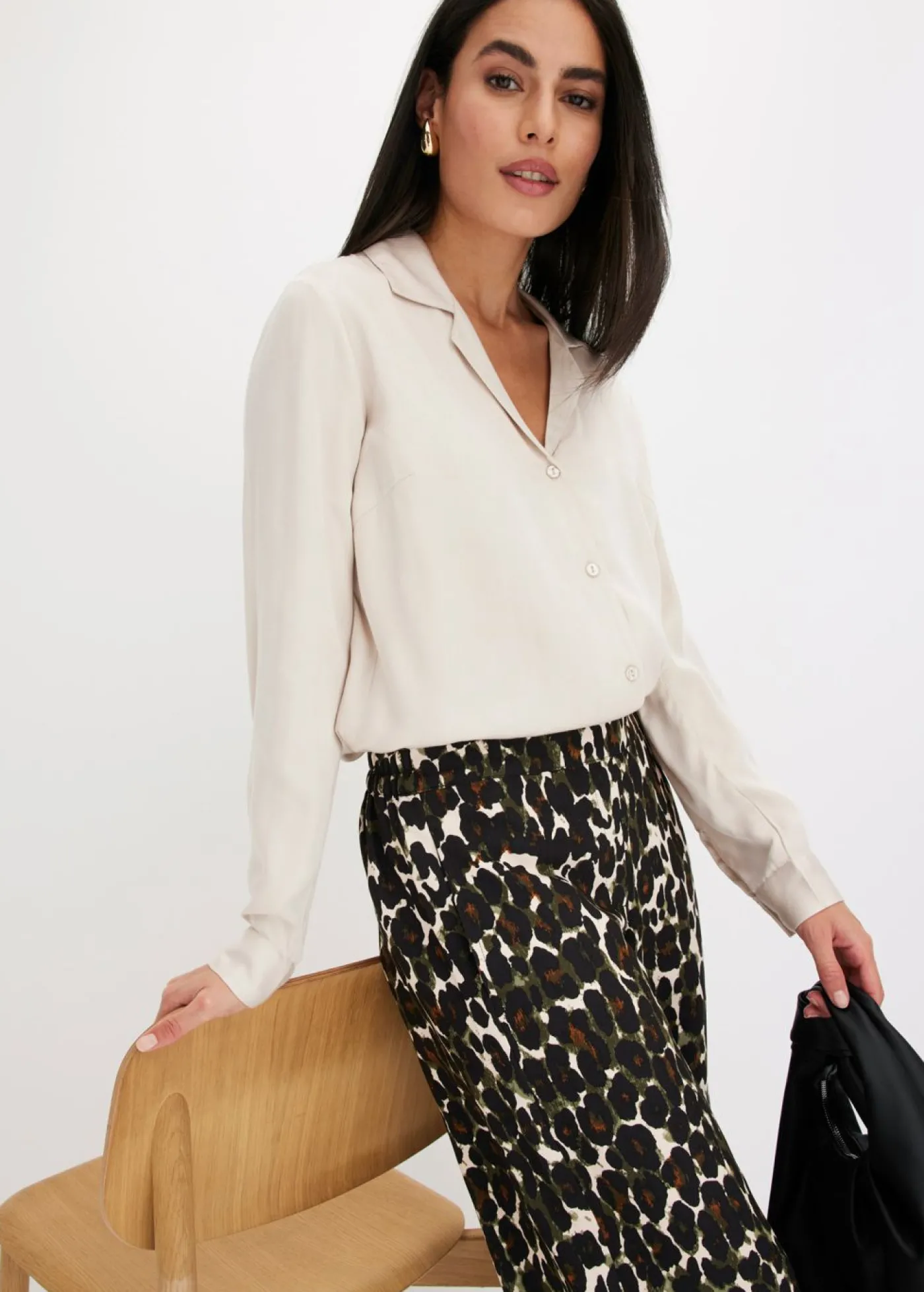 bonprix bonprix Blusa de satén fino Arena claro New
