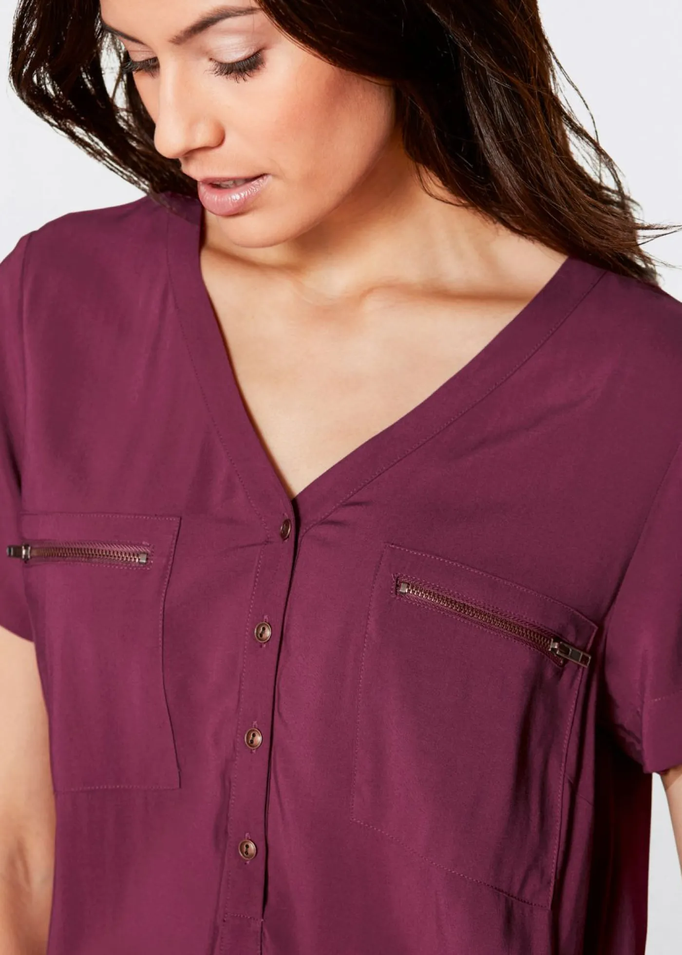 bonprix bonprix Blusa de viscosa con manga corta Granate Hot