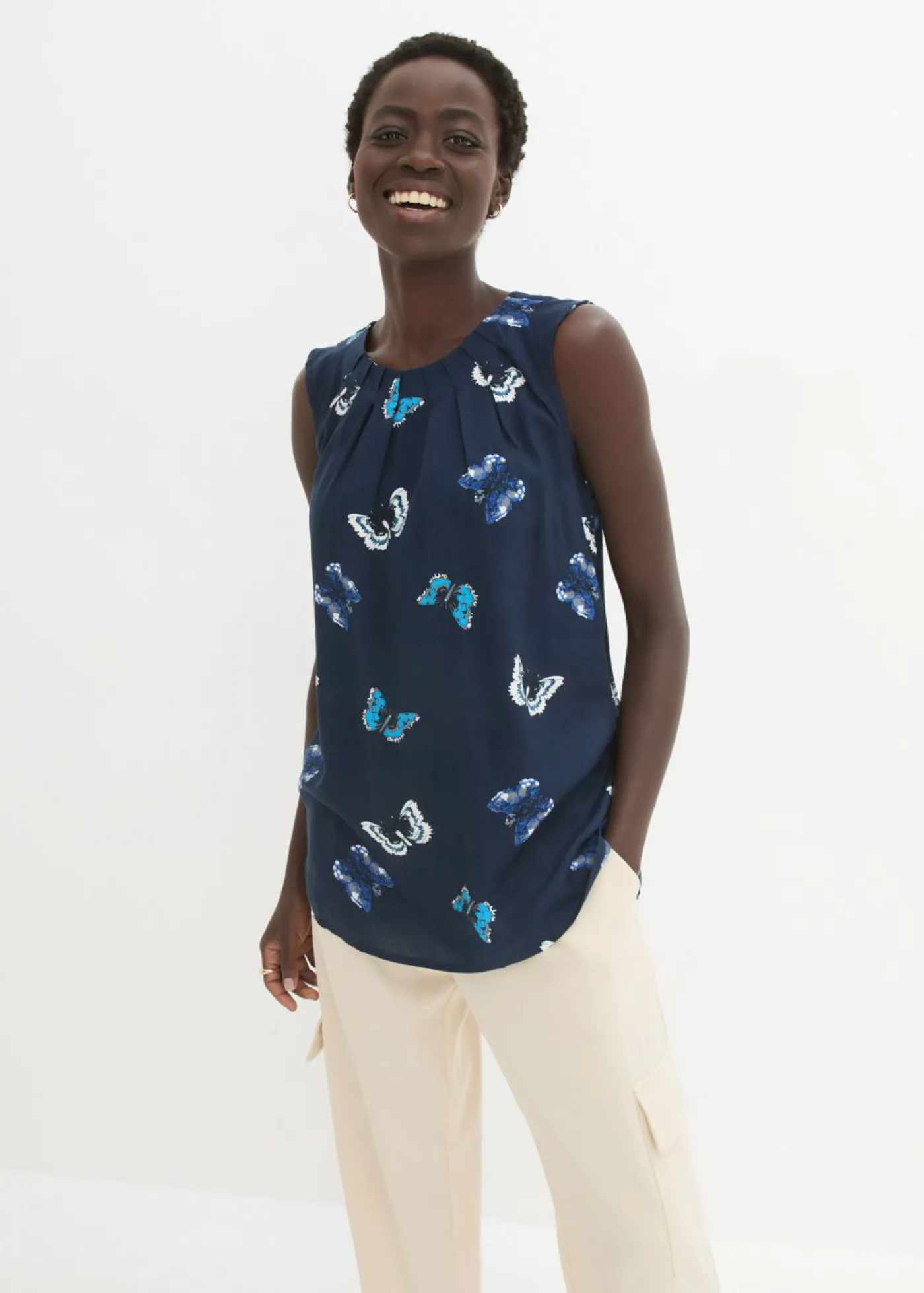 bonprix bonprix Blusa de viscosa fluida Azul marino estampado Outlet
