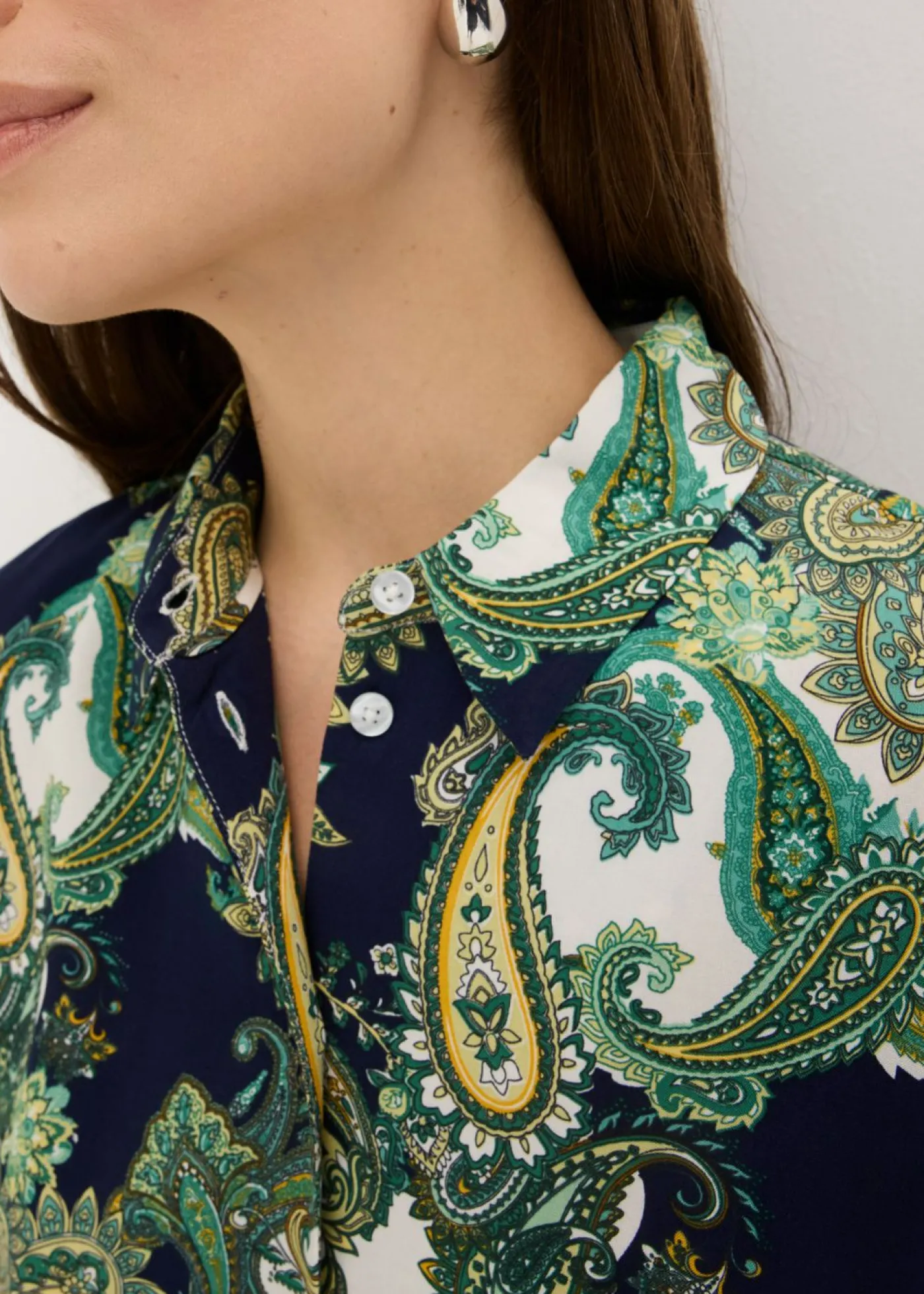 bonprix bonprix Blusa estampada de viscosa fluida azul marino-blanco-verde claro Clearance