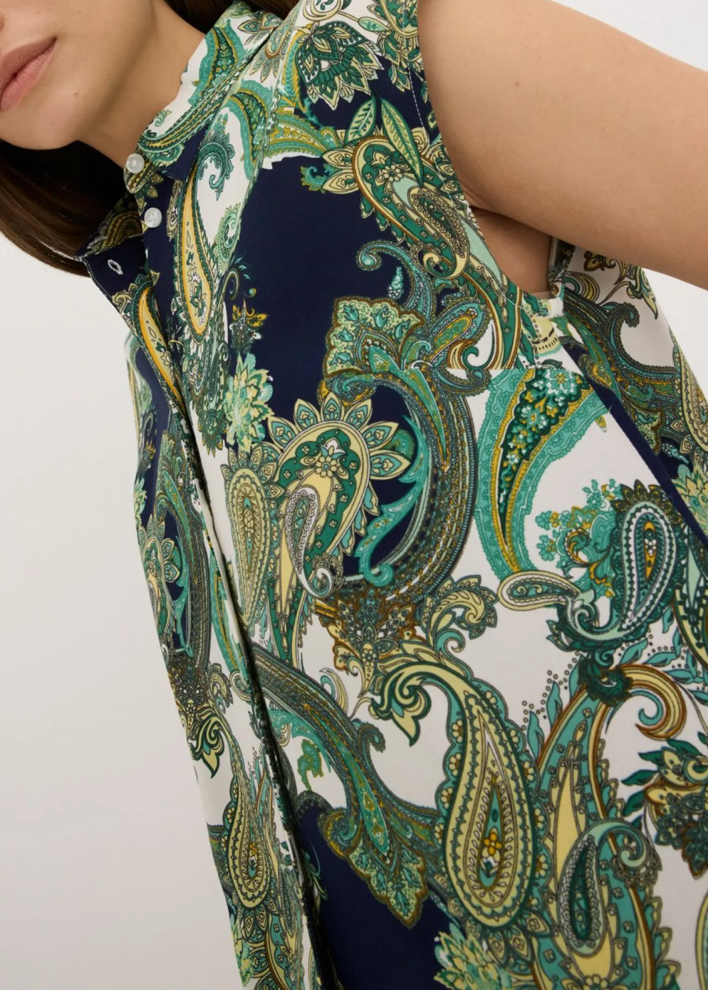 bonprix bonprix Blusa estampada de viscosa fluida azul marino-blanco-verde claro Clearance