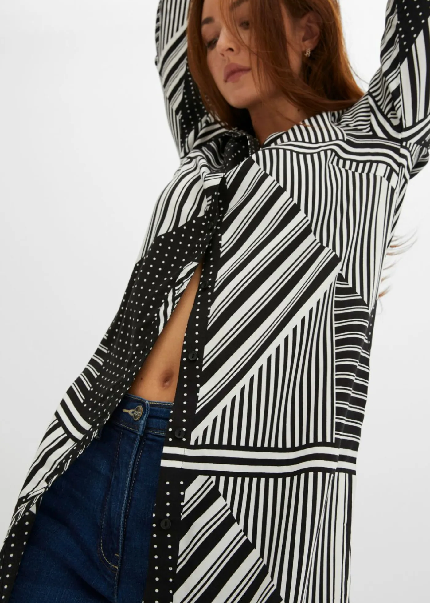 bonprix bonprix Blusa larga Negro-blanco con estampado gráfico Best